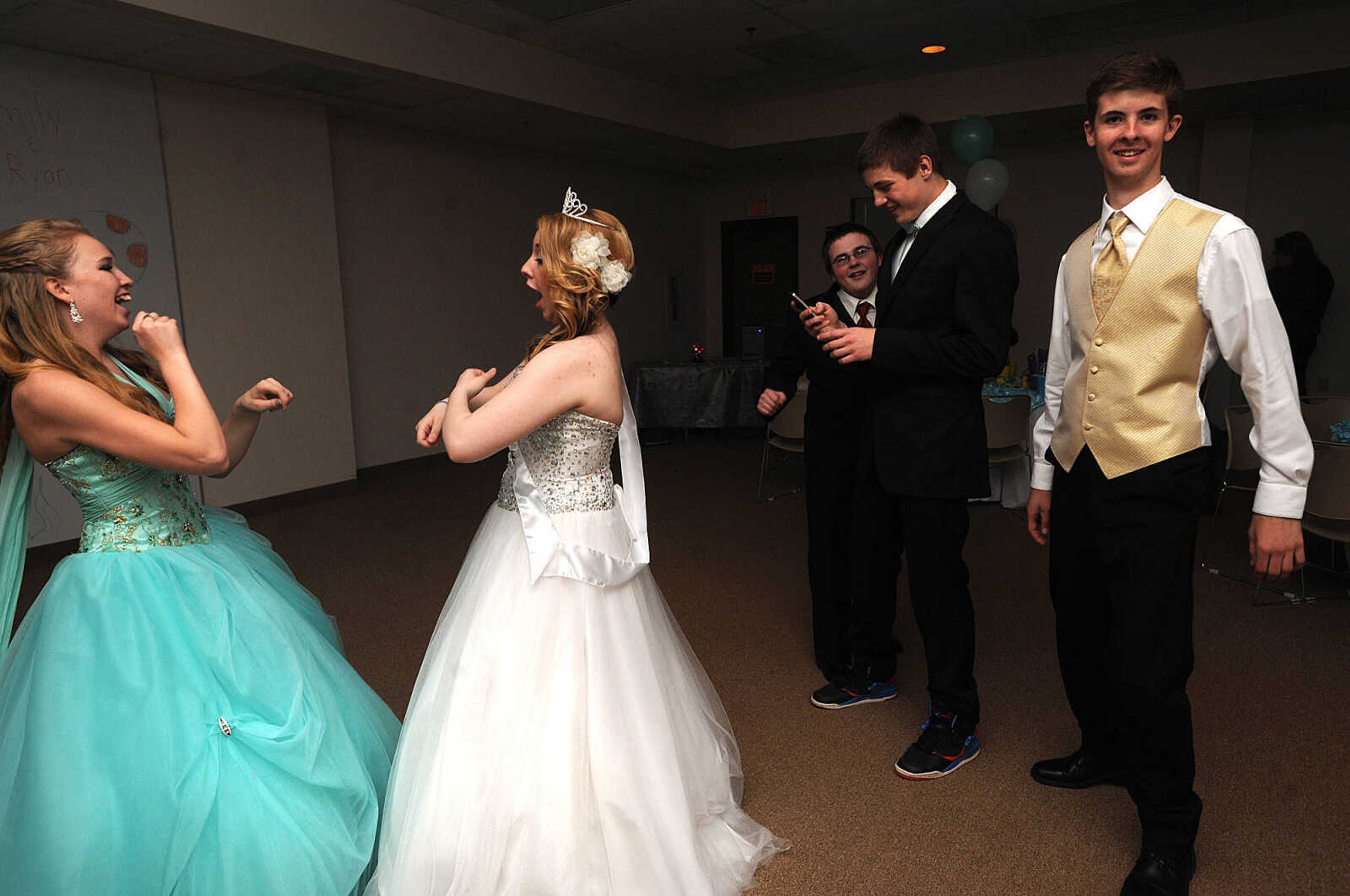 LAURA SIMON ~ lsimon@semissourian.com

Zalma High School held its prom Saturday night, April 26, 2014, at the Osage Centre in Cape Girardeau.