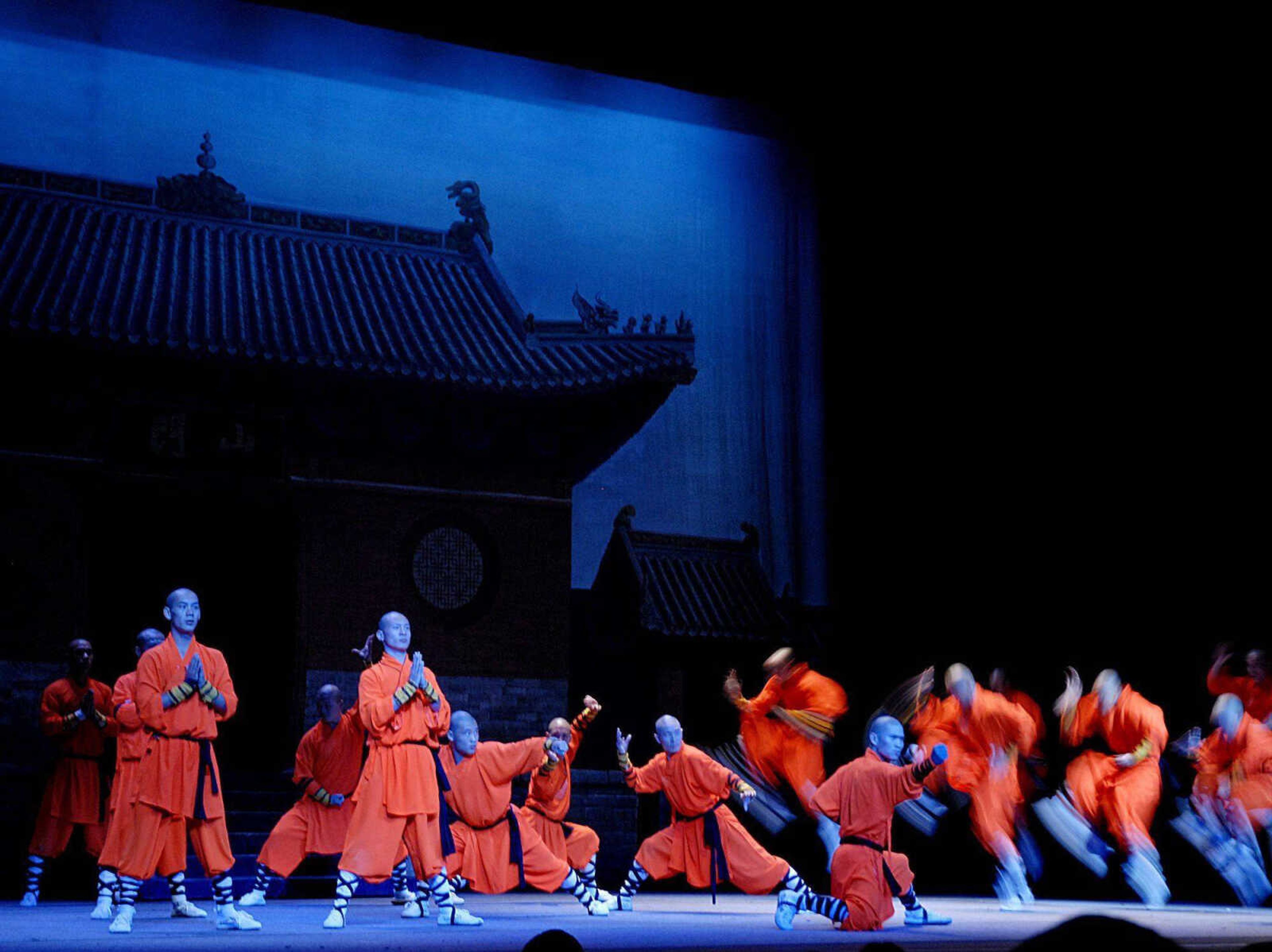 AARON EISENHAUER ~ photos@semissourian.com
The Shaolin Warriors performed Oct. 31, 2007 on the stage of Bedell Performance Hall at the River Campus.