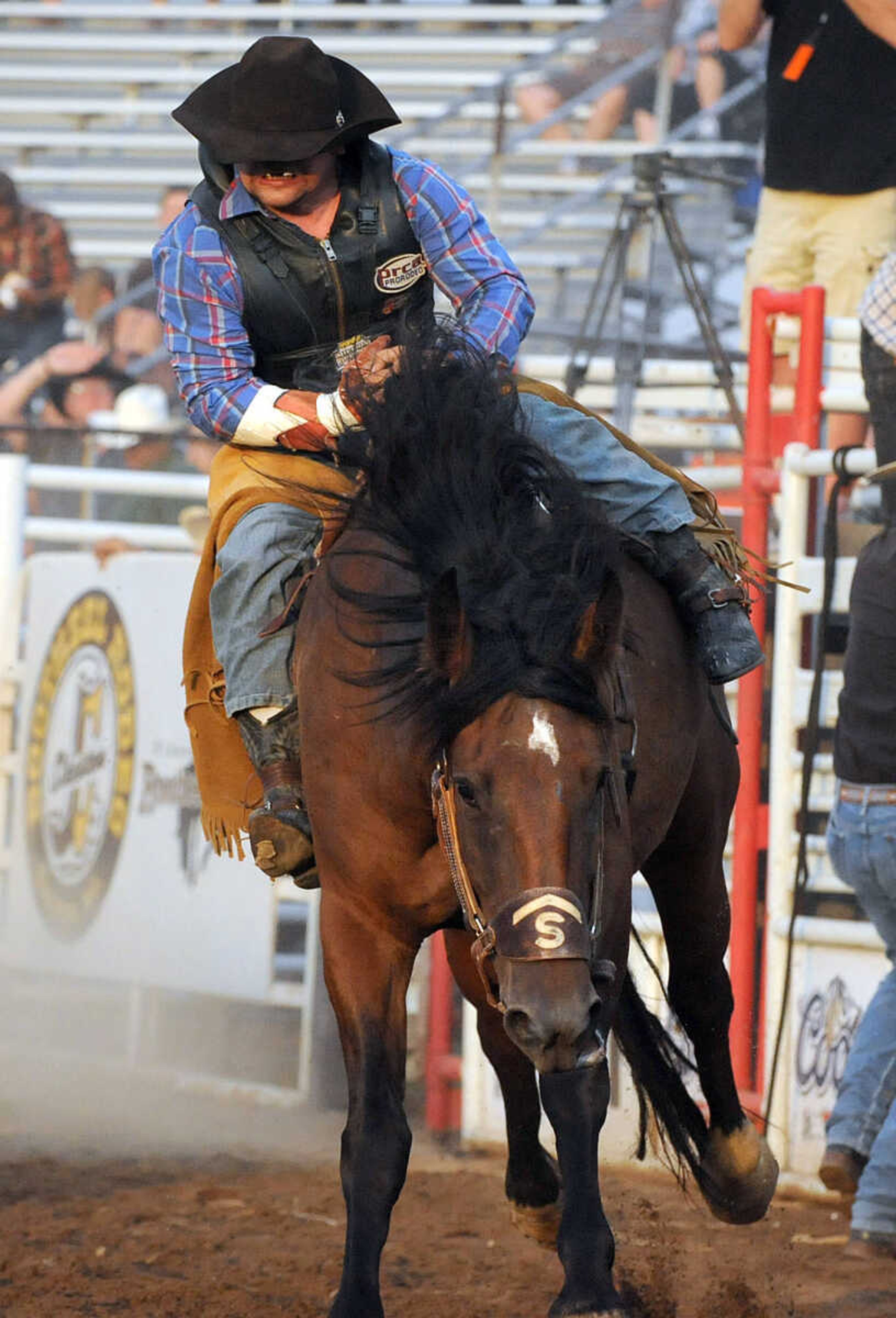 LAURA SIMON ~ lsimon@semissourian.com
The Jaycee Bootheel Rodeo Wednesday night, Aug. 8, 2012 in Sikeston, Mo.