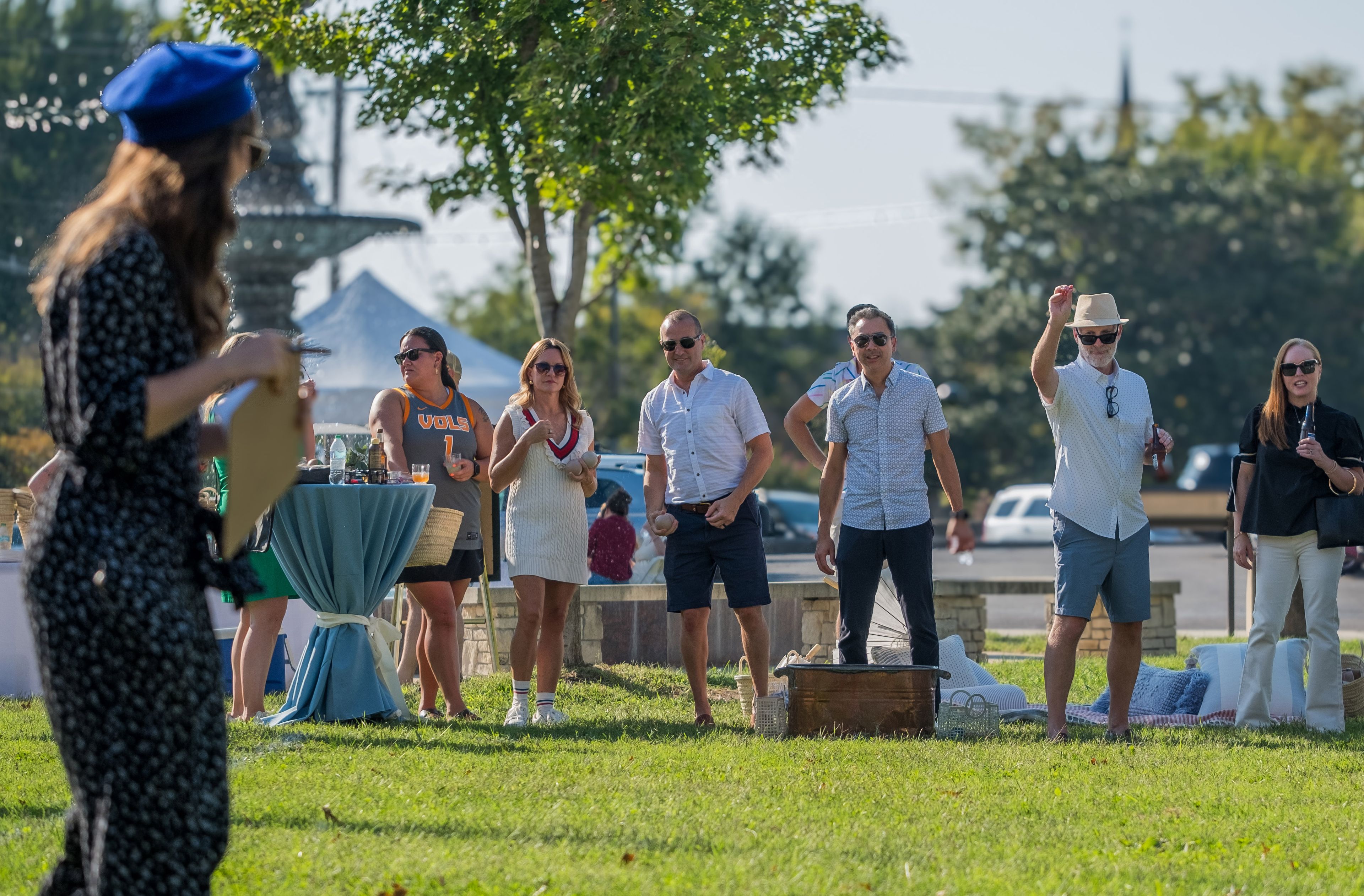 The Pétanque competition gets underway.