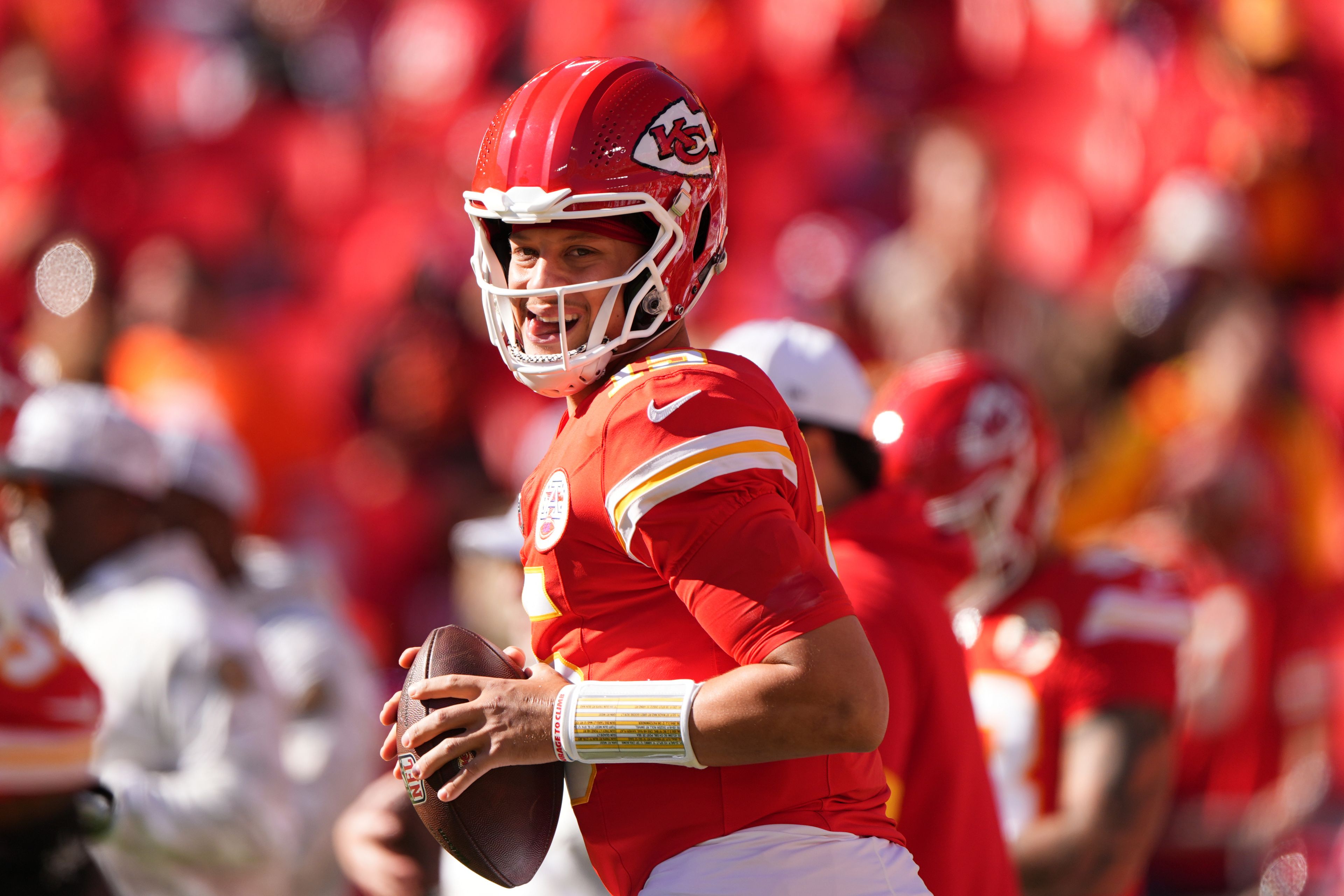 Kansas City Chiefs quarterback Patrick Mahomes warms up before an NFL football game against the Denver Broncos Sunday, Nov. 10, 2024, in Kansas City, Mo. (AP Photo/Charlie Riedel)