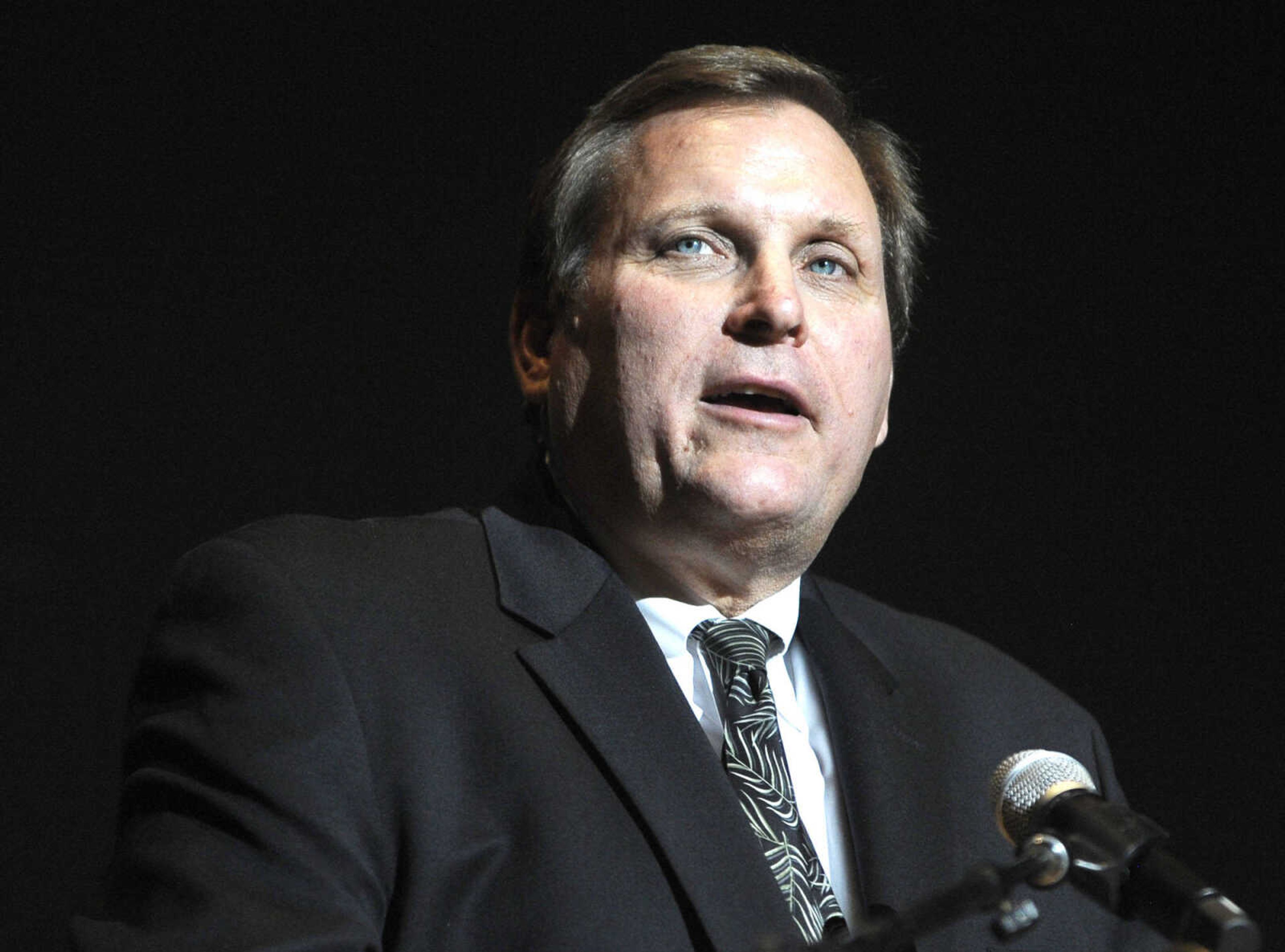 Bob Neff, 2016 board chairman of the Cape Girardeau Area Chamber of Commerce, speaks at the annual dinner Friday, Jan. 29, 2016 at the Show Me Center.