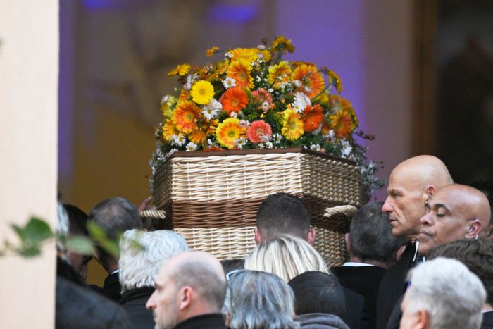 Saint-Tropez bids adieu to Brigitte Bardot with a funeral and public h...