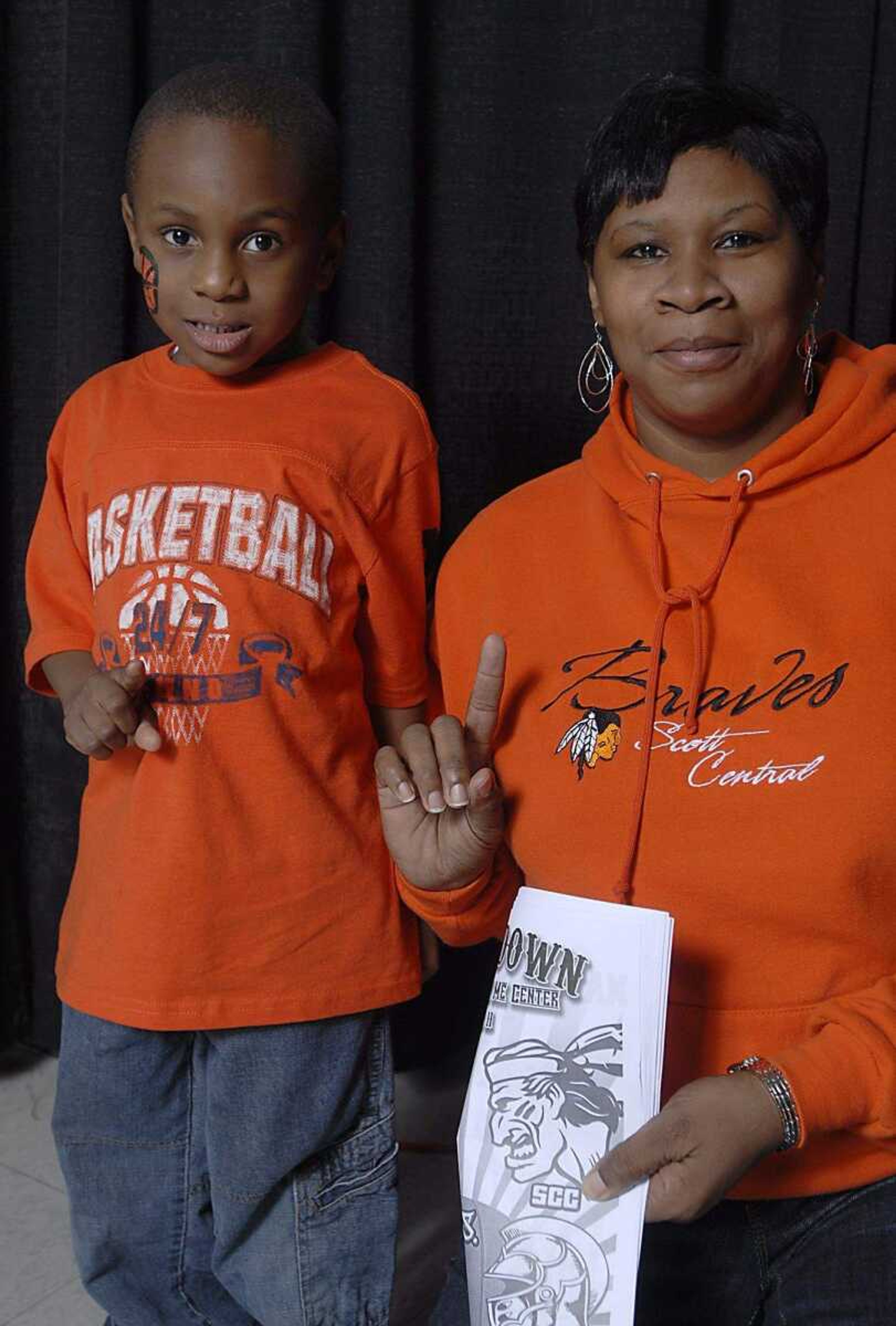 KIT DOYLE ~ kdoyle@semissourian.com
Fans at the Showdown at the Show Me Center.