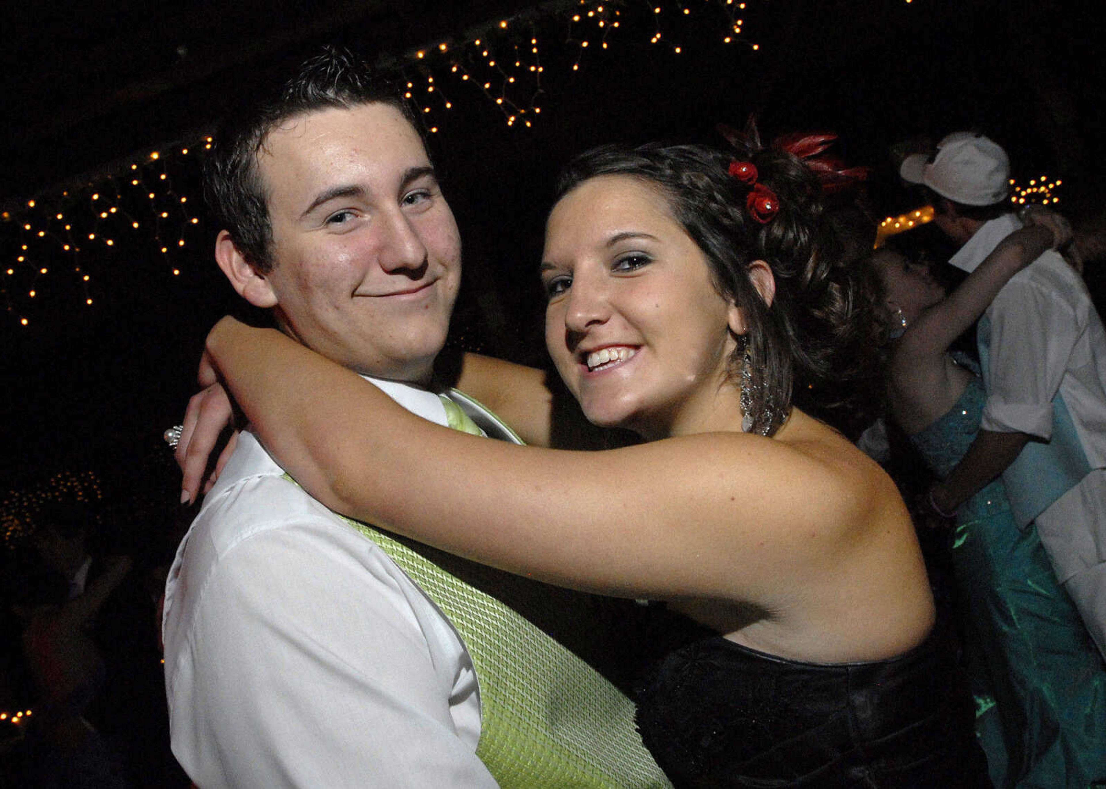 LAURA SIMON~lsimon@semissourian.com
Meadow Heights' prom "A Night to Remember" was held Saturday, April 30, 2011 at Deerfield Lodge.