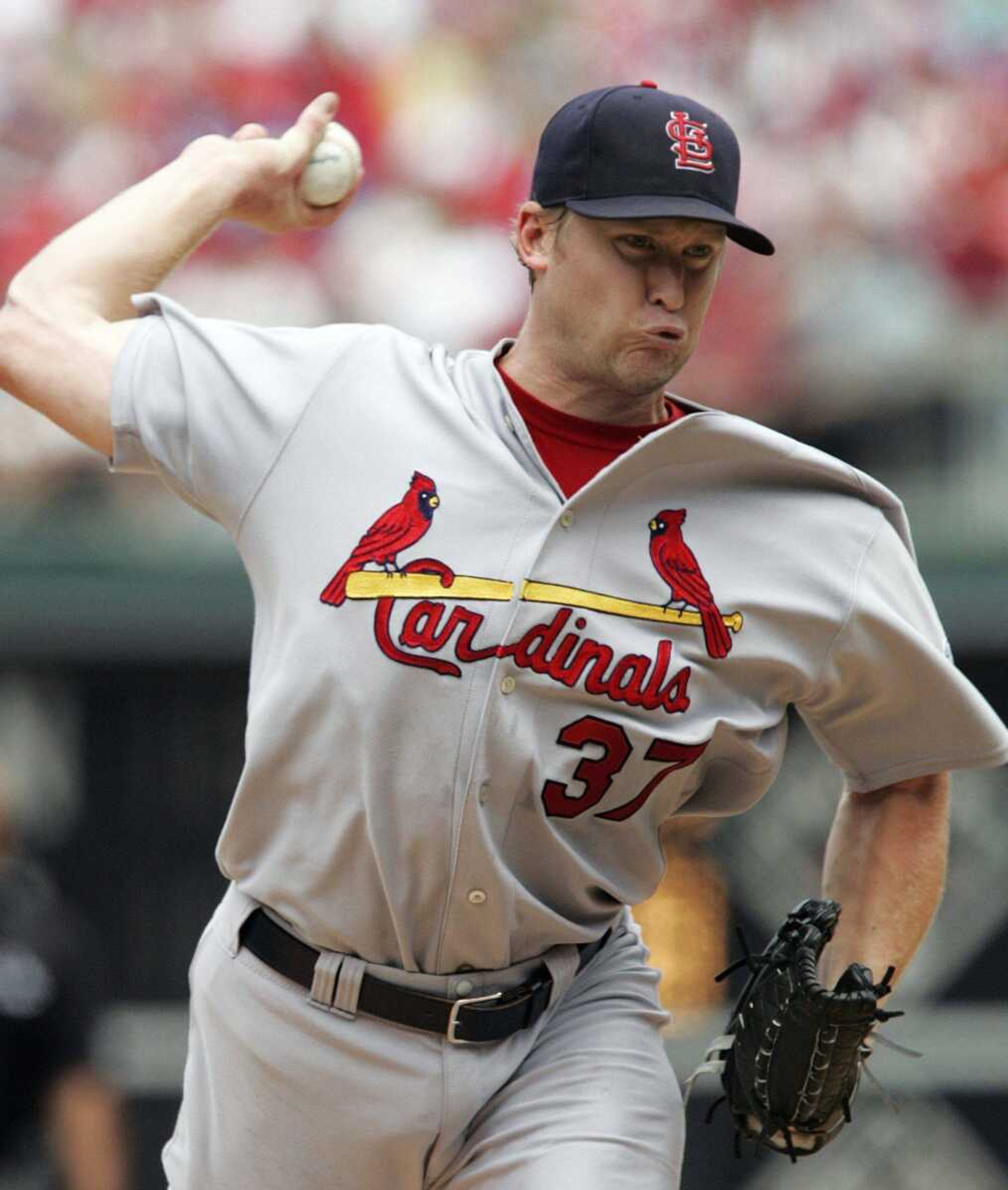 Cardinals pitcher Todd Wellemeyer has been moved to the bullpen after struggling as a starter this season. (TOM MIHALEK ~ Associated Press)