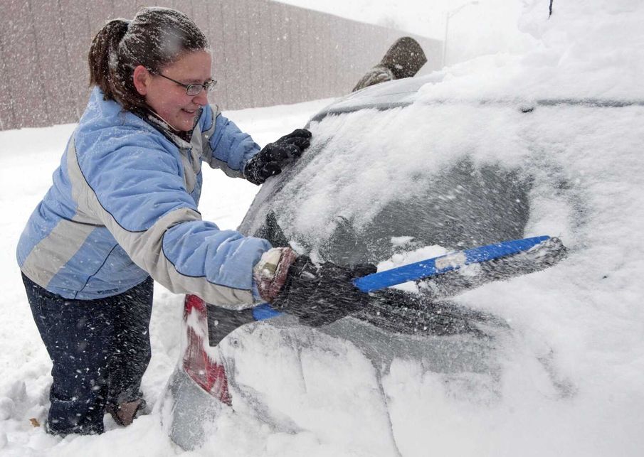 Storm socks Midwest with 20 inches of snow; temps drop