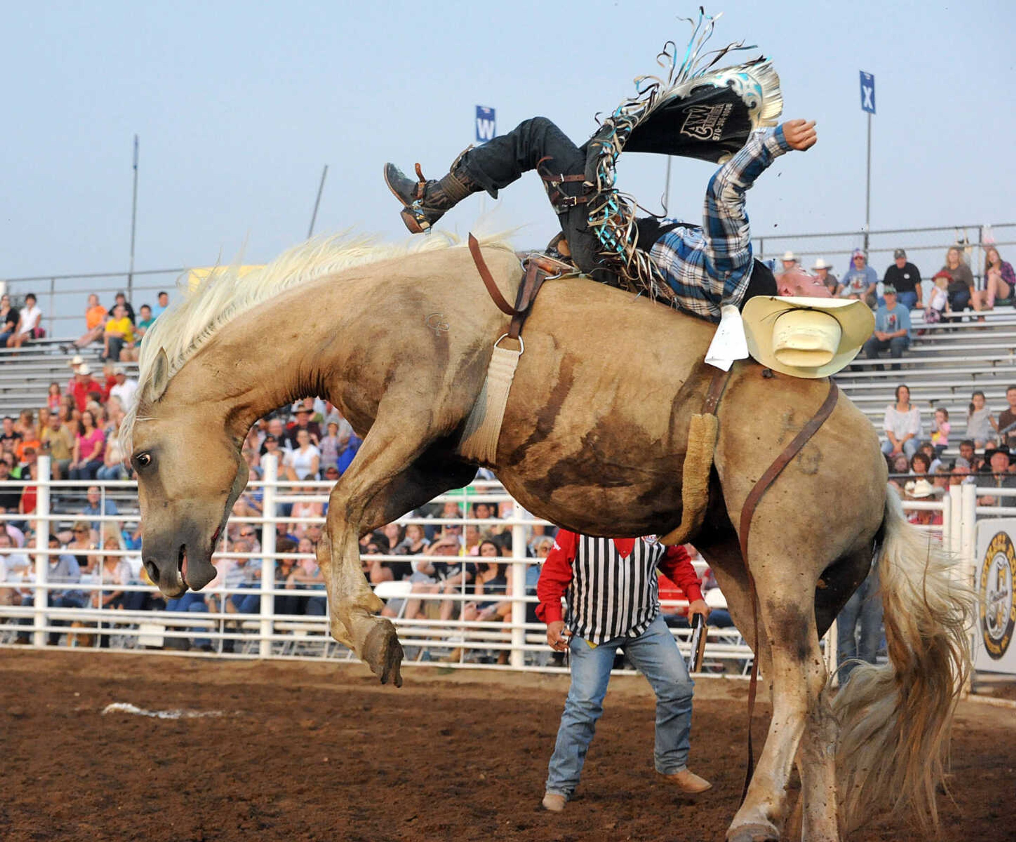 LAURA SIMON ~ lsimon@semissourian.com
The Jaycee Bootheel Rodeo Wednesday night, Aug. 8, 2012 in Sikeston, Mo.