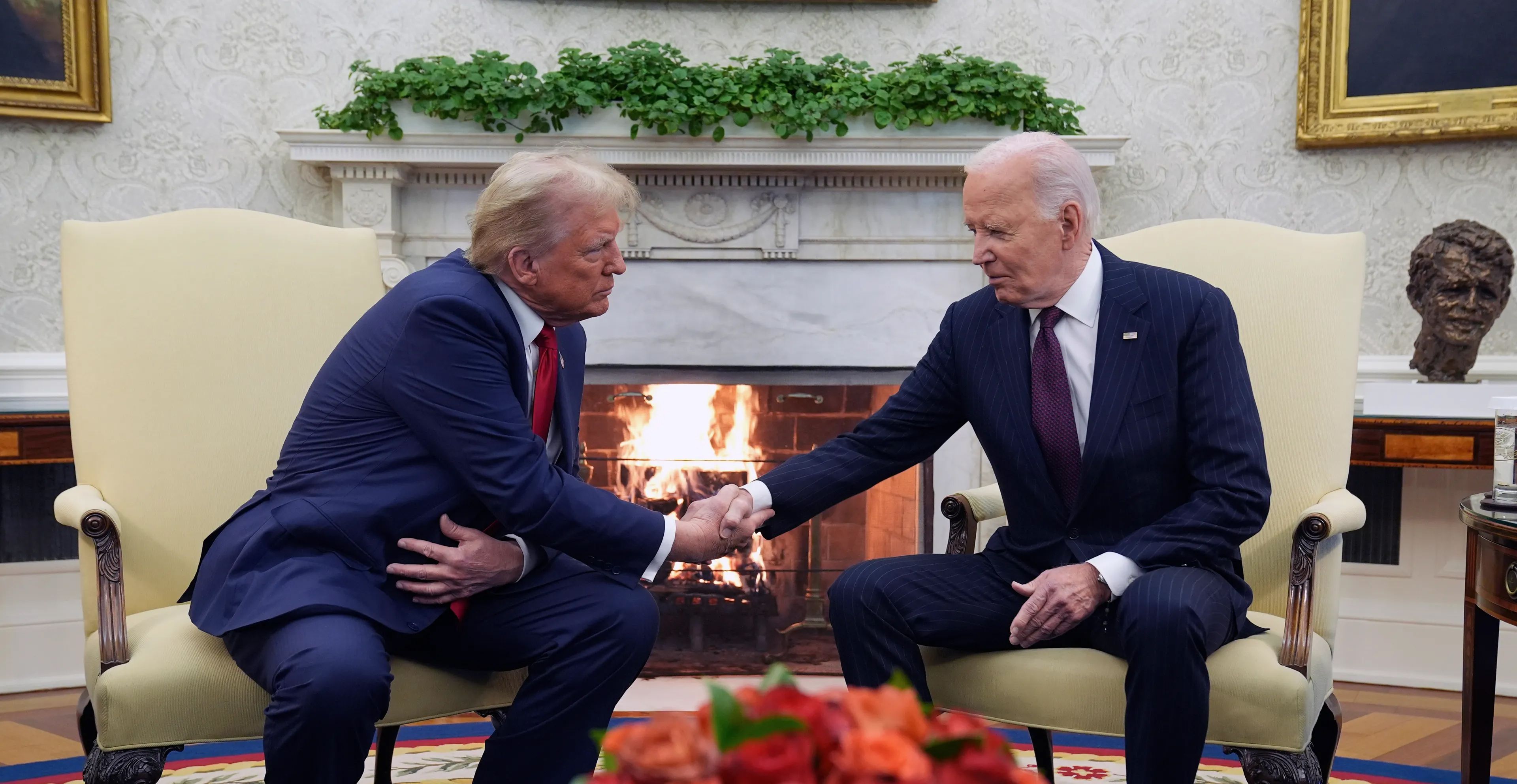 Trump, Biden meet in Oval Office to discuss transition