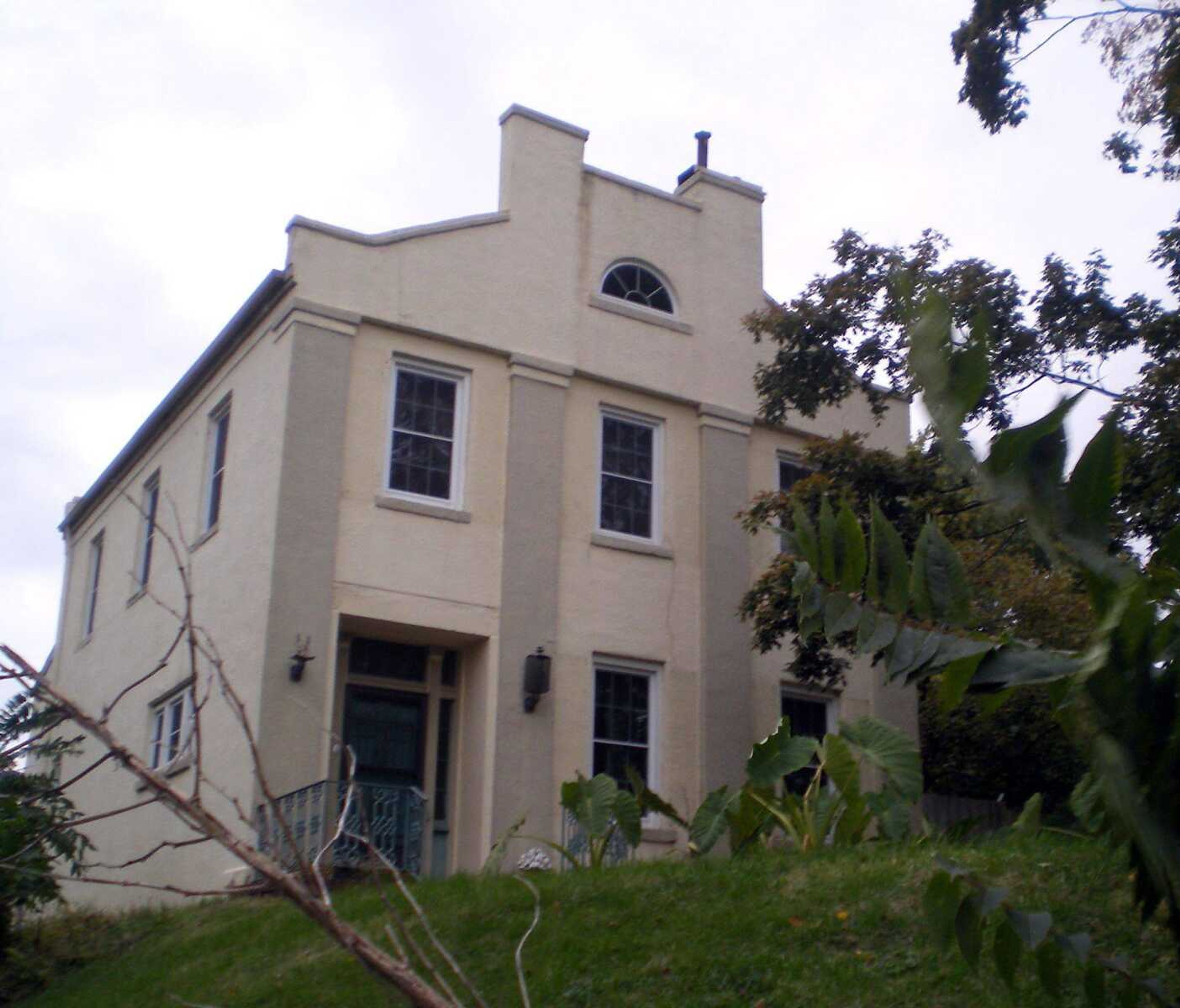 Minton House on Washington Street in Cape Girardeau. (Alaina Busch)