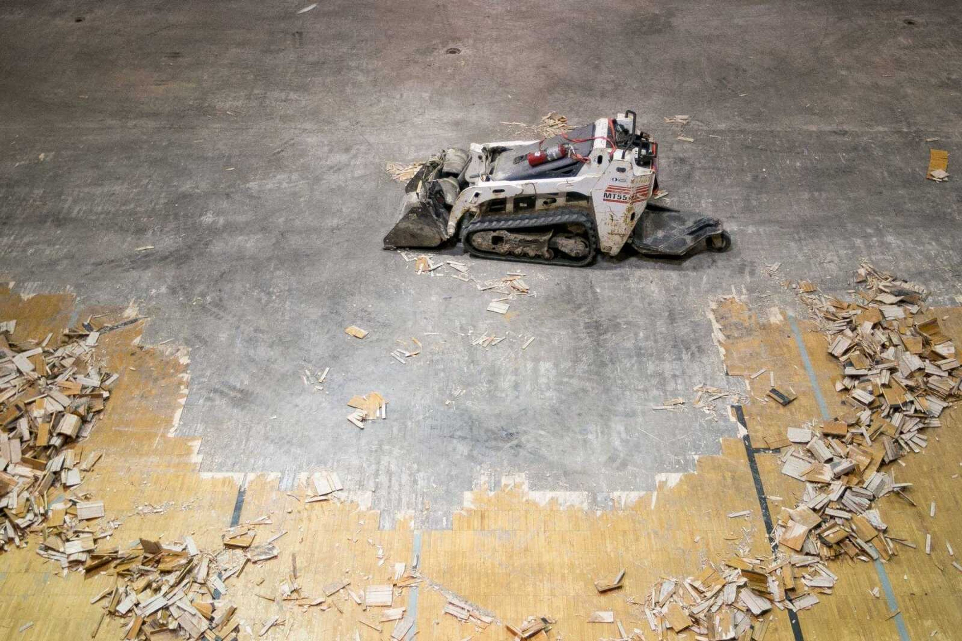 Progress of the renovations to a weight room on the campus of Southeast Missouri State University Friday, Dec. 18, 2015. (Glenn Landberg)