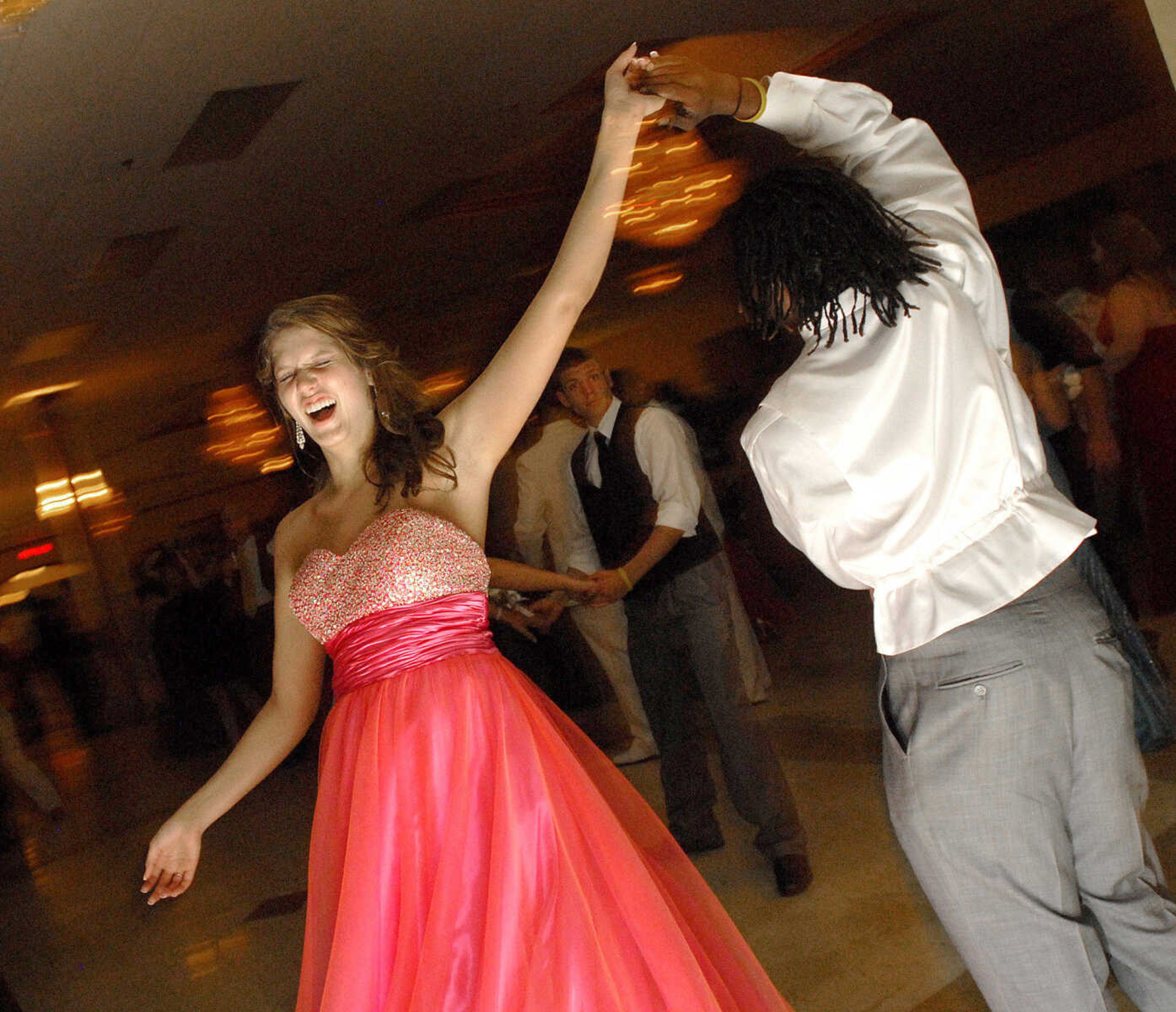 LAURA SIMON~lsimon@semissourian.com
Cape Central High School "Arabian Nights" Prom May 1, 2010.