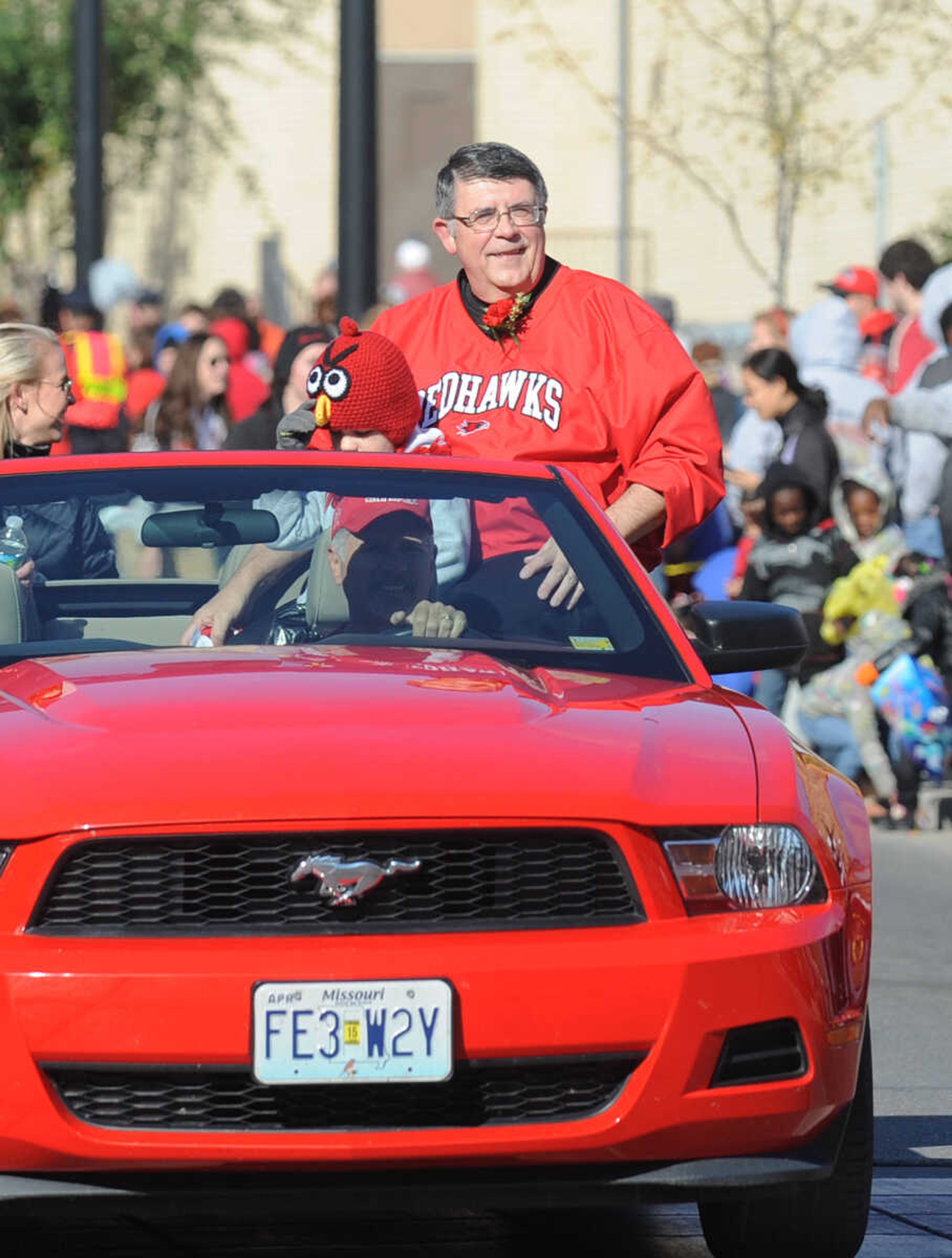 GLENN LANDBERG ~ glandberg@semissourian.com

The Southeast Missouri State University homecoming parade moves down Broadway St. in Cape Girardeau Saturday Morning, Oct. 4, 2014.