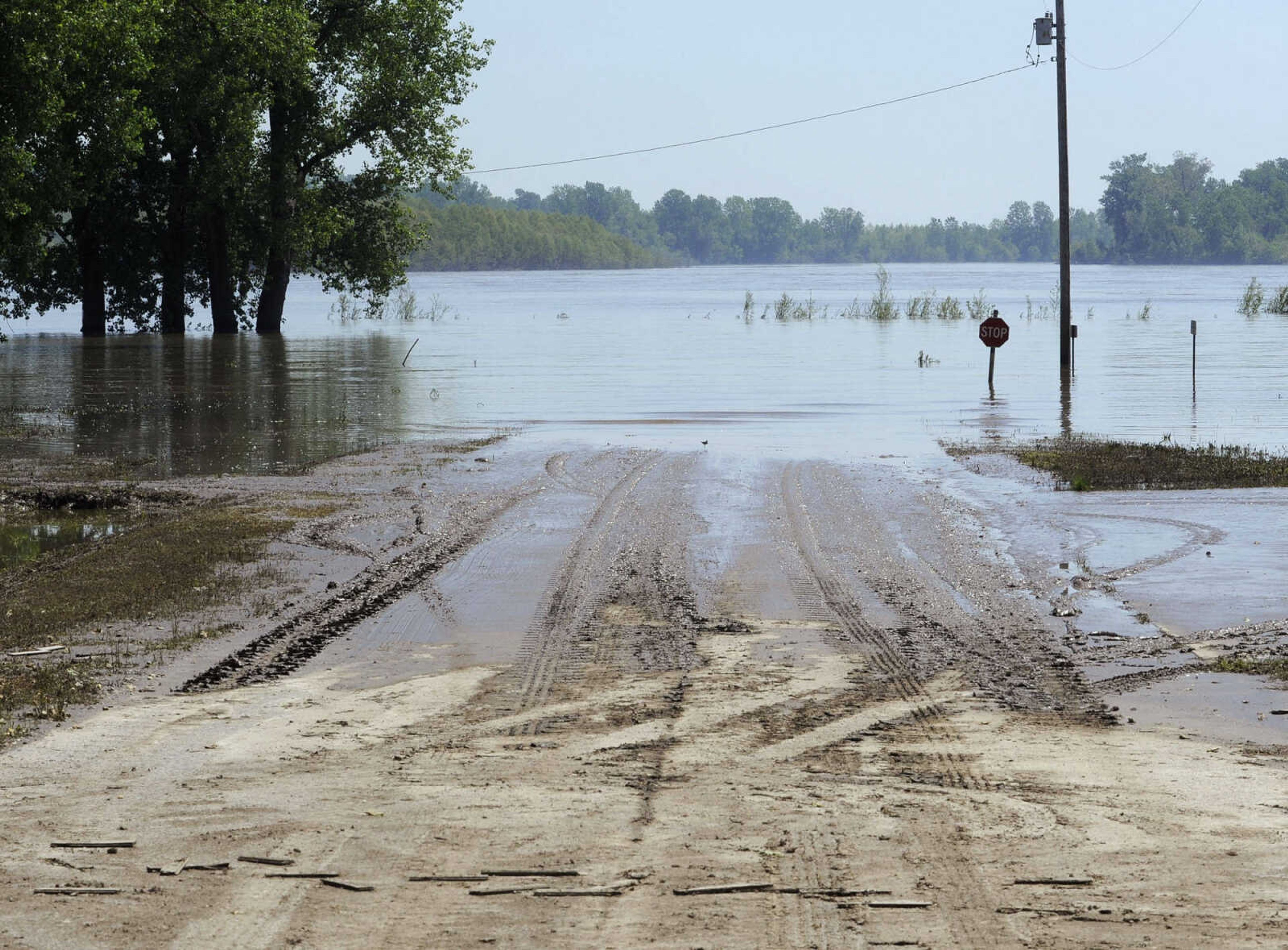 FRED LYNCH ~ flynch@semissourian.com
Mississippi River floodwaters are receding Sunday, May 8, 2011 in Commerce, Mo.