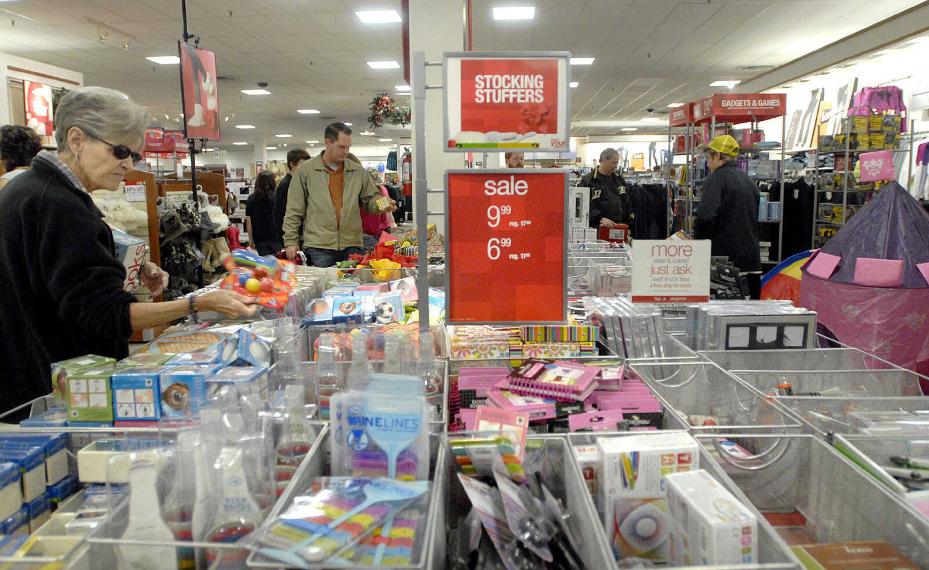 LAURA SIMON ~lsimon@semissourian.com
Black Friday shoppers hunt for bargains inside JCPenney Friday, November 25, 2011 in Cape Girardeau.