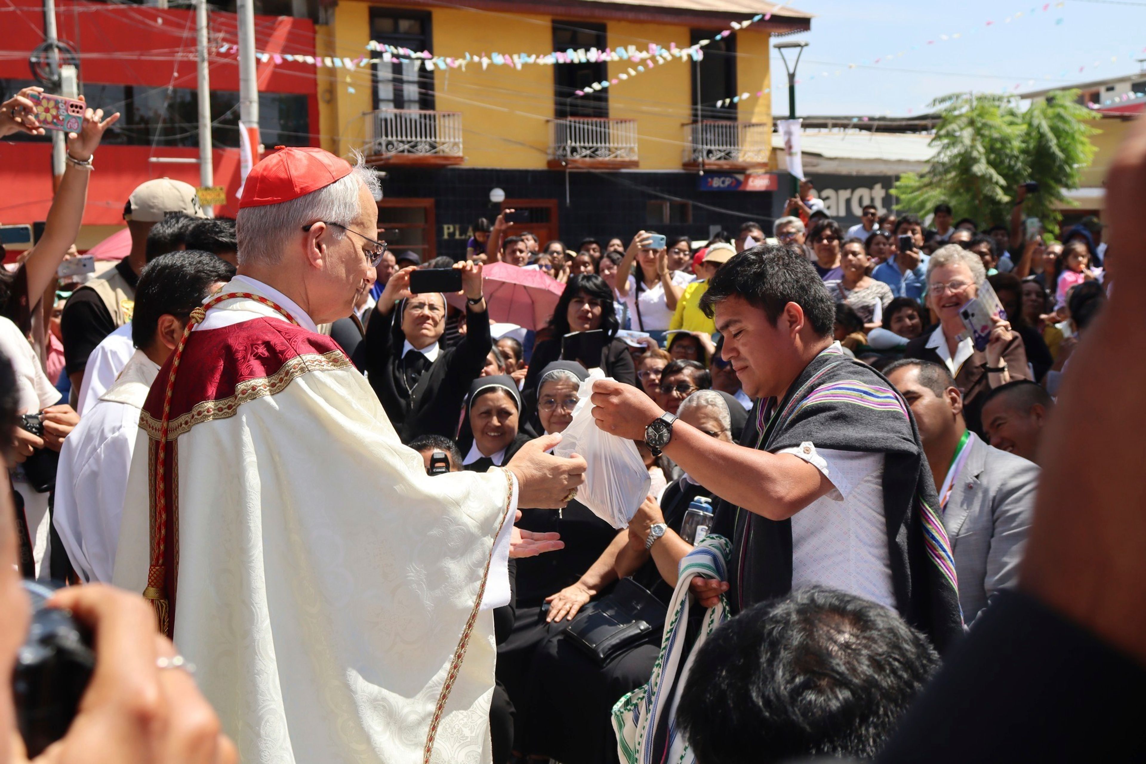 AP PHOTOS: Pope Leo XIV, the first pontiff from the US is also a Peruvian citizen