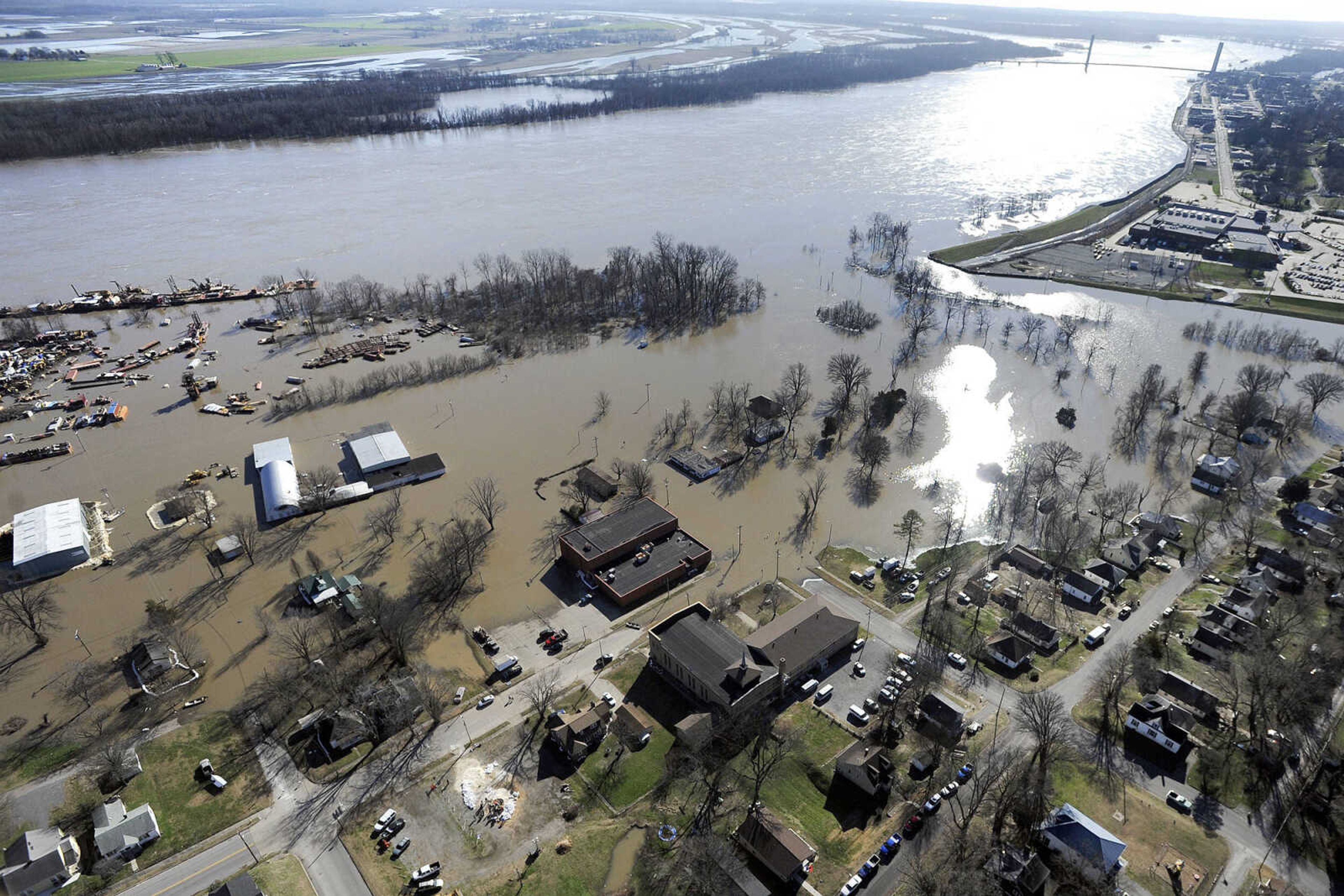 LAURA SIMON ~ lsimon@semissourian.com

Floodwater from the Mississippi River spreads across the Red Star District of Cape Girardeau, Saturday, Jan. 2, 2016.