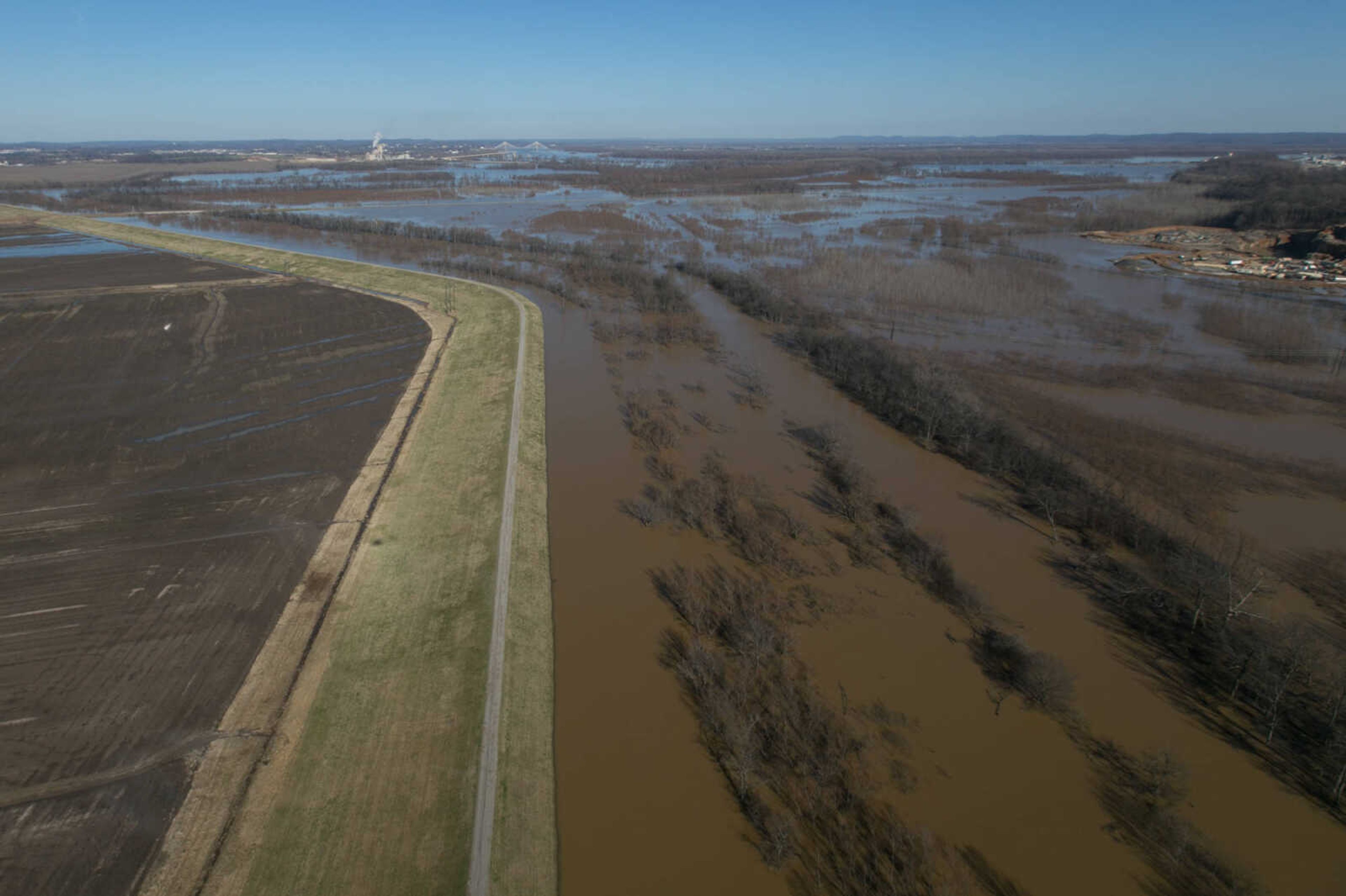 GLENN LANDBERG ~ glandberg@semissourian.com

Southern Illinois is seen under floodwater, Saturday, Jan. 2, 2016.