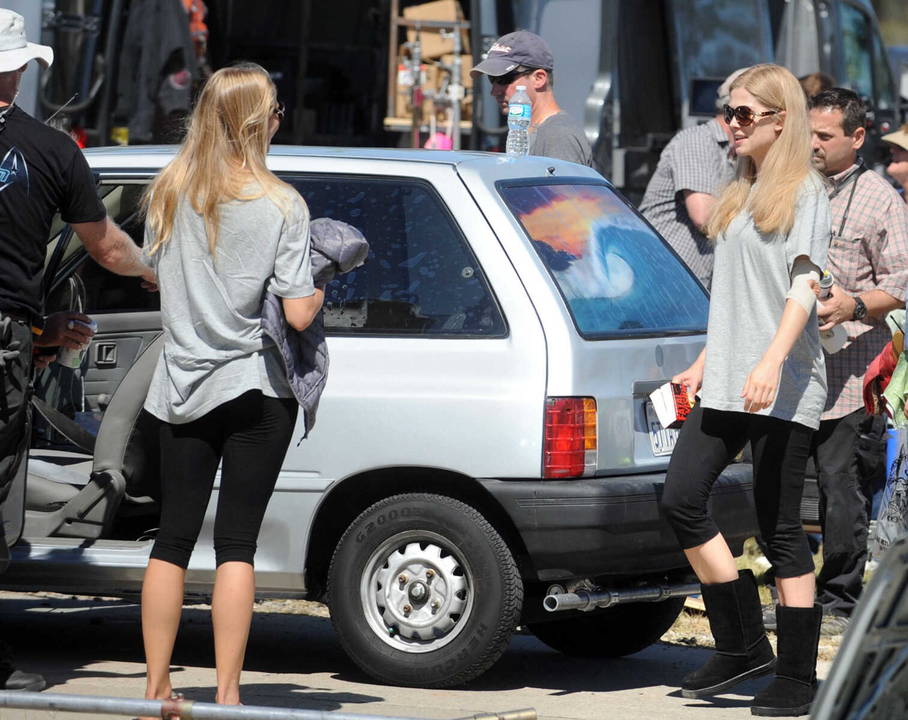 LAURA SIMON ~ lsimon@semissourian.com

A woman believed to be Rosamund Pike, right, trades places with her stand-in to film a scene for 20th Century Fox's feature film "Gone Girl", near the Bill Emerson Memorial Bridge, Monday, Sept. 23, 2013, in Cape Girardeau.