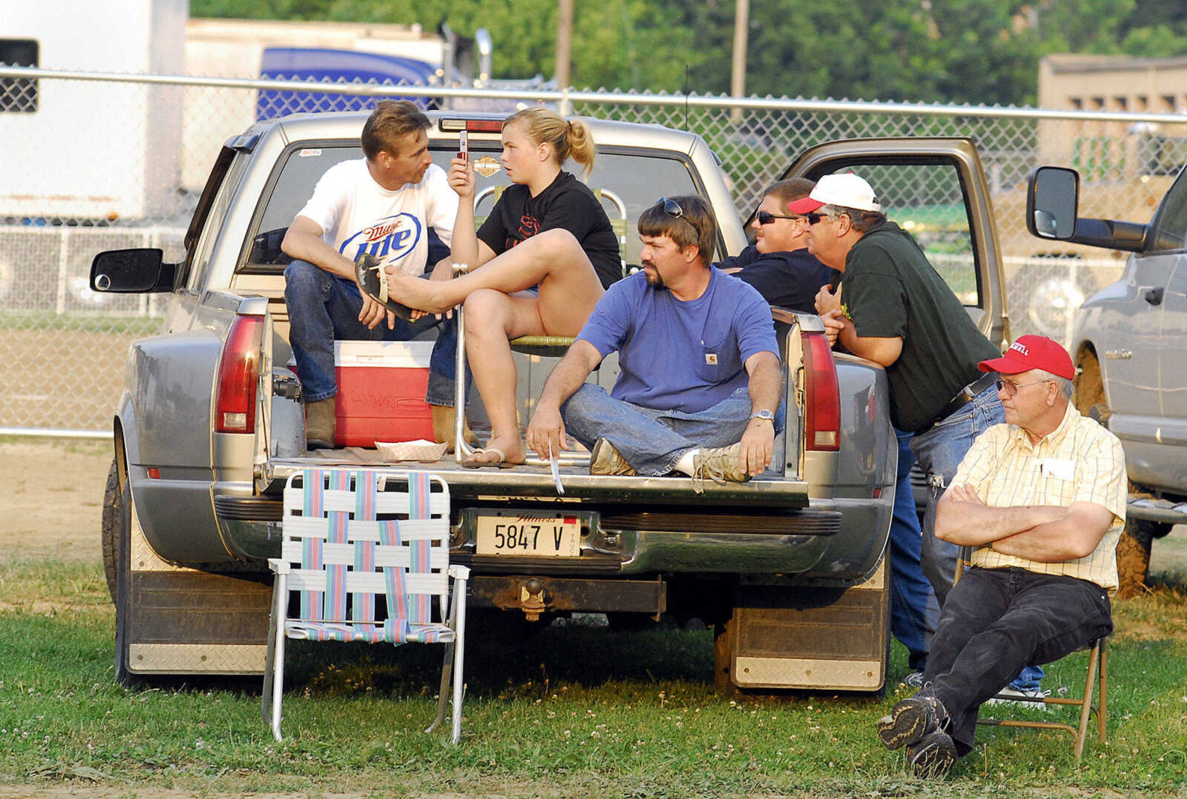 LAURA SIMON~lsimon@semissourian.com
Spectators watch from the sidelines Saturday, May 29, 2010 during the "Pullin' for St. Jude" tractor and truck pull at Arena Park.