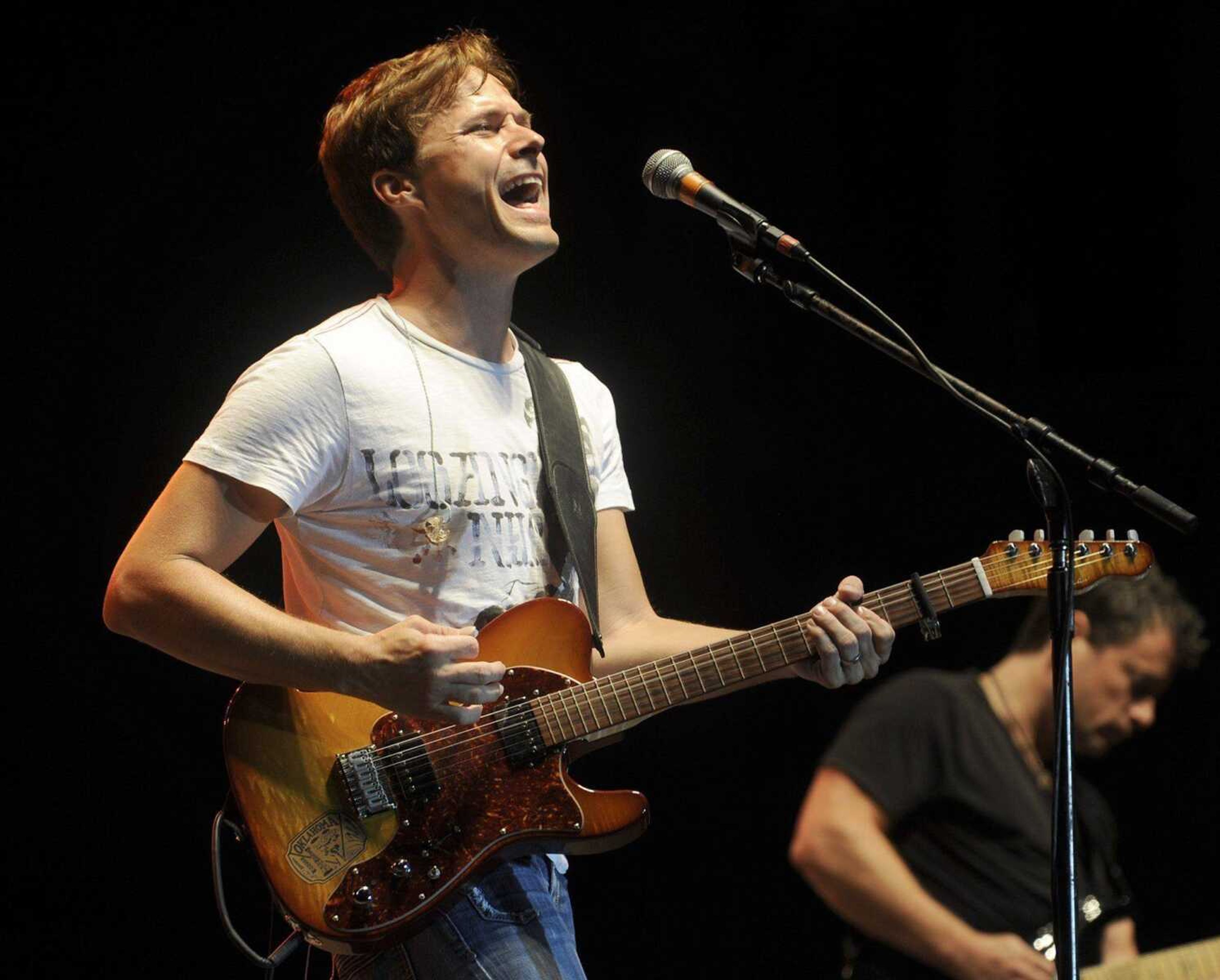 Bryan White performs "Hands of Time" for the grandstand audience Friday night at the SEMO District Fair. (Fred Lynch)