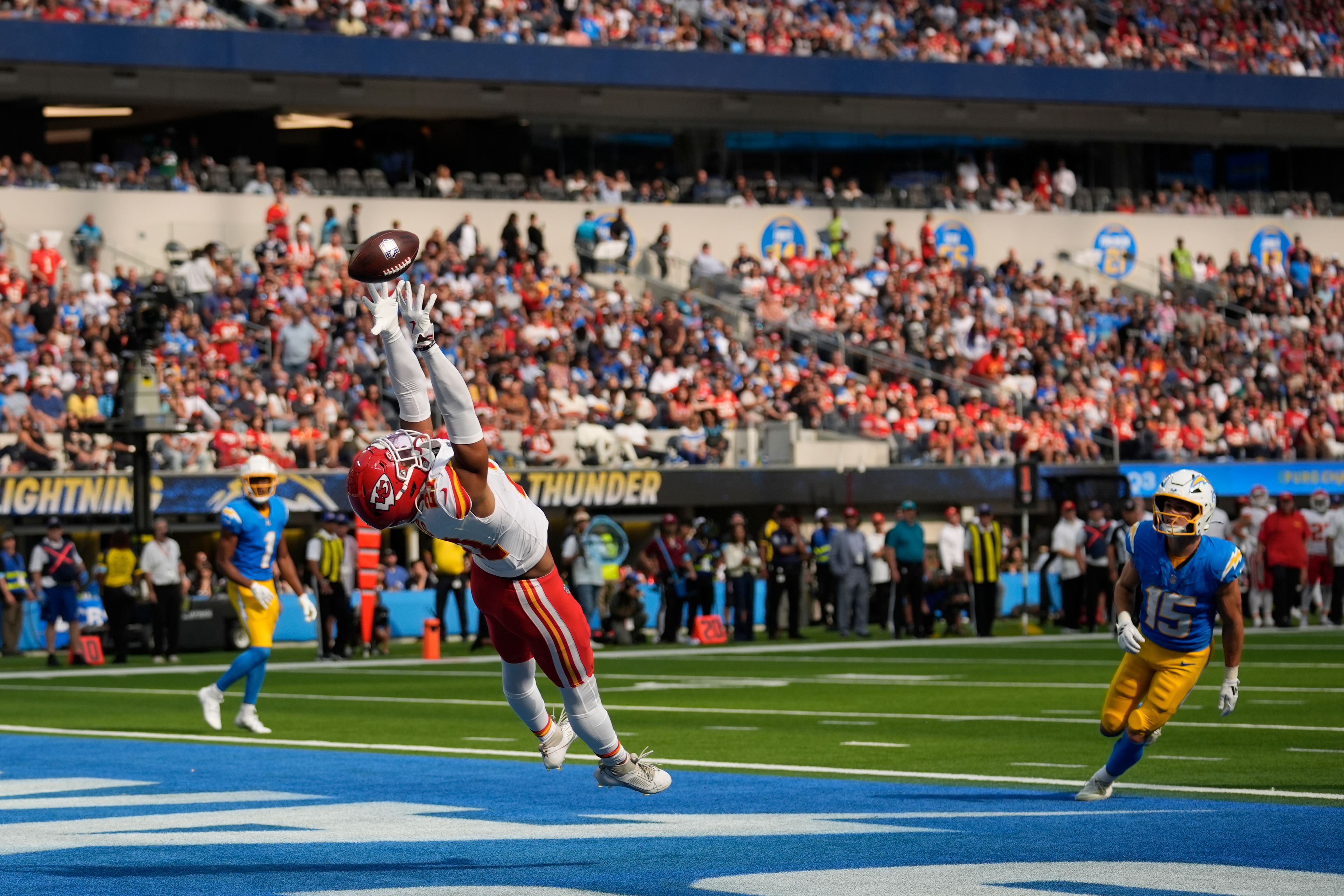 Kansas City Chiefs defensive back Jaden Hicks is unable to make an interception in the end zone during the second half of an NFL football game against the Los Angeles Chargers Sunday, Sept. 29, 2024, in Inglewood, Calif. (AP Photo/Marcio Jose Sanchez)