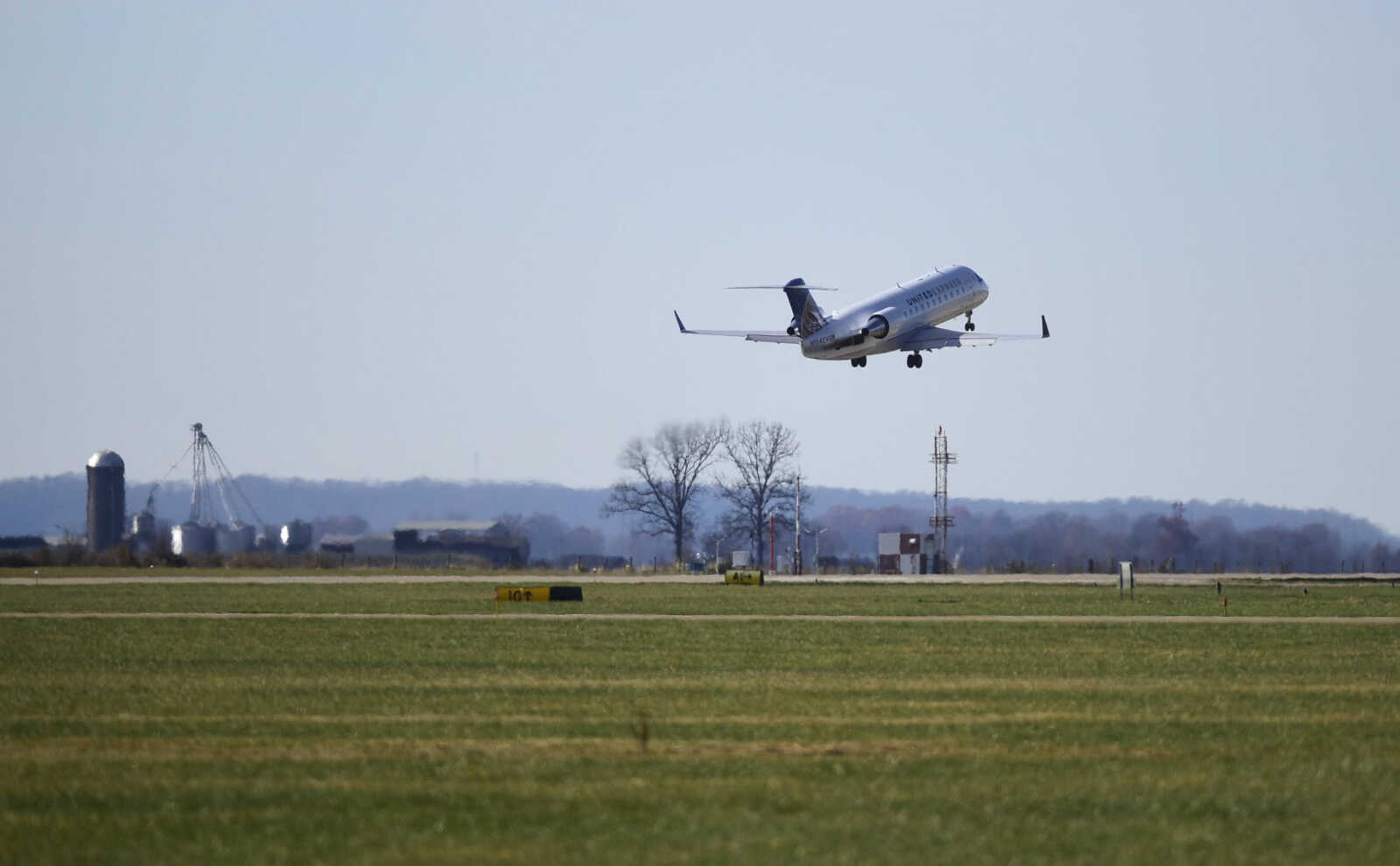 The United Express airplane takes off from Cape Girardeau to Chicago during the inaugural trip to Chicago on a CRJ200 airplane with SkyWest Friday, Dec. 1, 2017 at Cape Girardeau Regional Airport in Cape Girardeau.