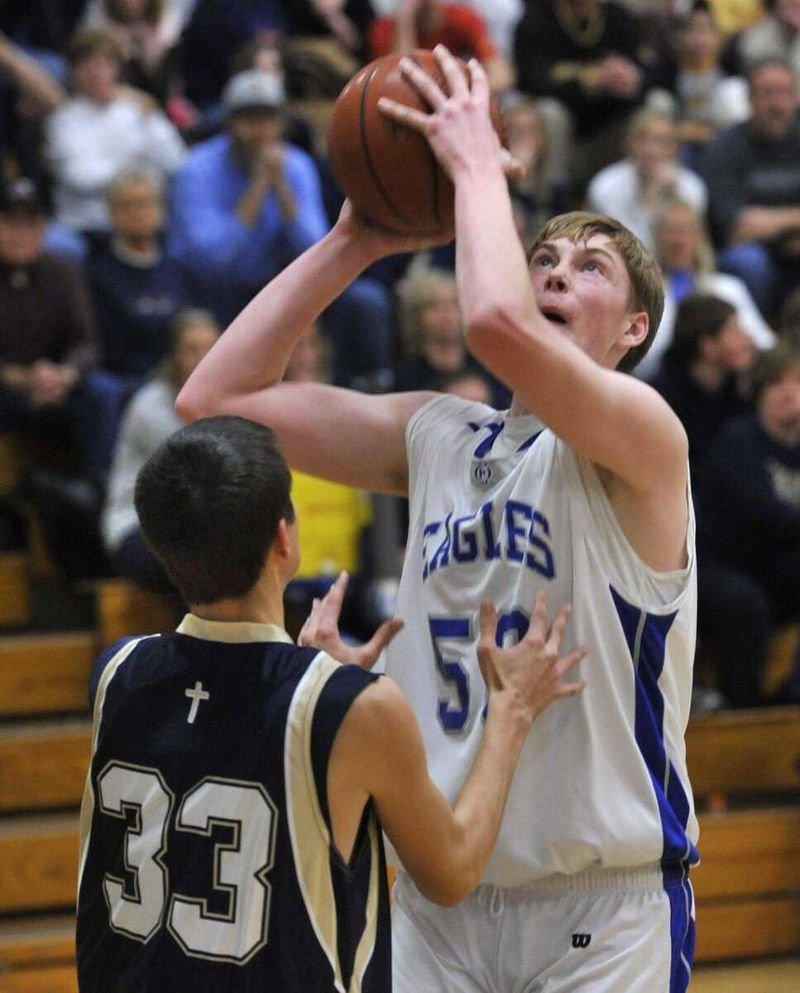 Oran rides superior height past Saxony 5348