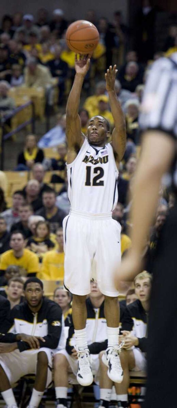 Denmon, Missouri men's basketball team shoots down Navy