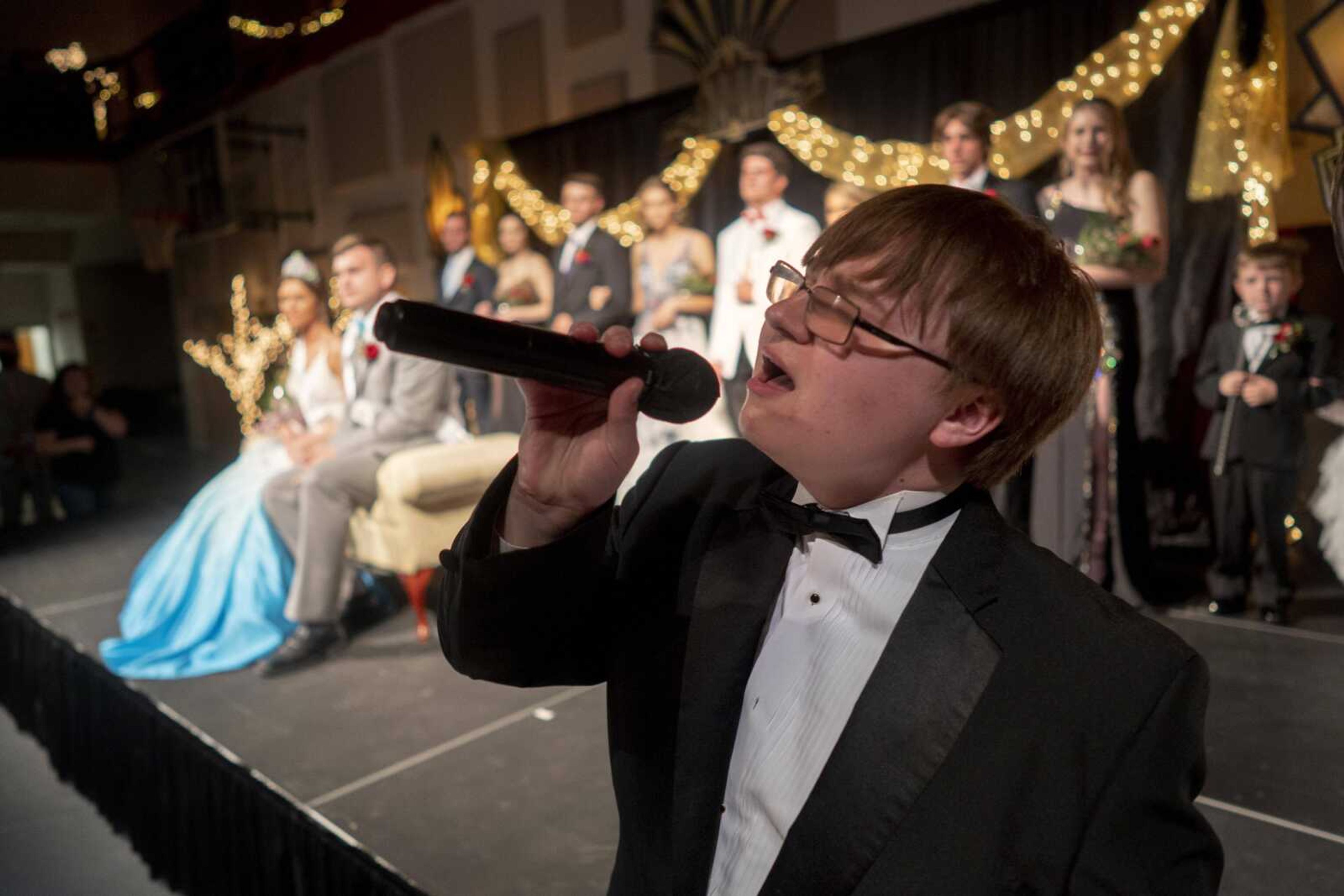 Eli Fox performs "Talking to the Moon" during the coronation ceremony at prom Saturday, May 1, 2021 at Jackson High School.