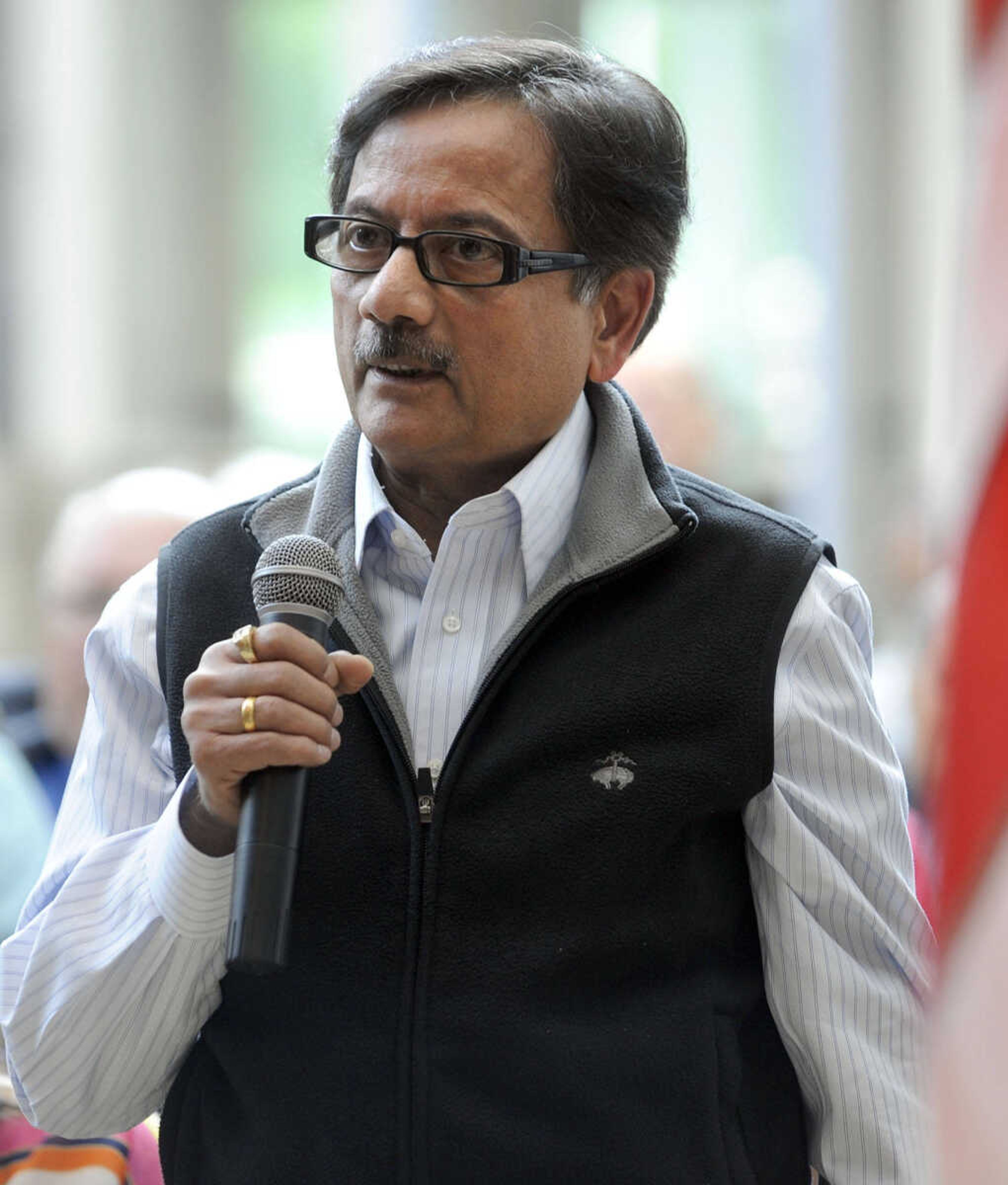 Maulesh Jayantilal Desai of India speaks during a naturalization ceremony Friday, May 2, 2014 at the Rush H. Limbaugh Sr. U.S. Courthouse in Cape Girardeau.