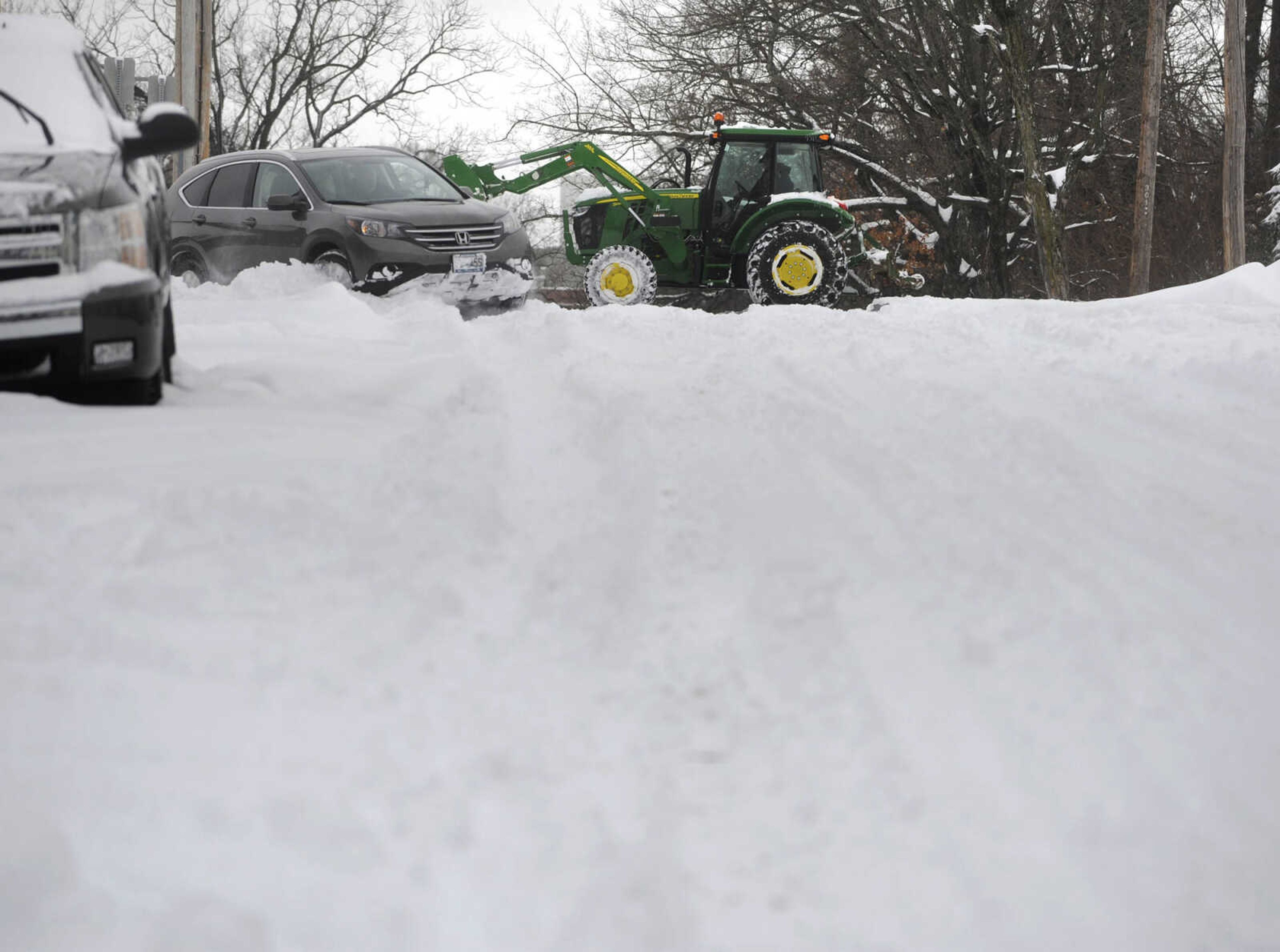 LAURA SIMON ~ lsimon@semissourian.com

Motorists brave the snow covered roads, Monday, Feb. 16, 2015, in Cape Girardeau.