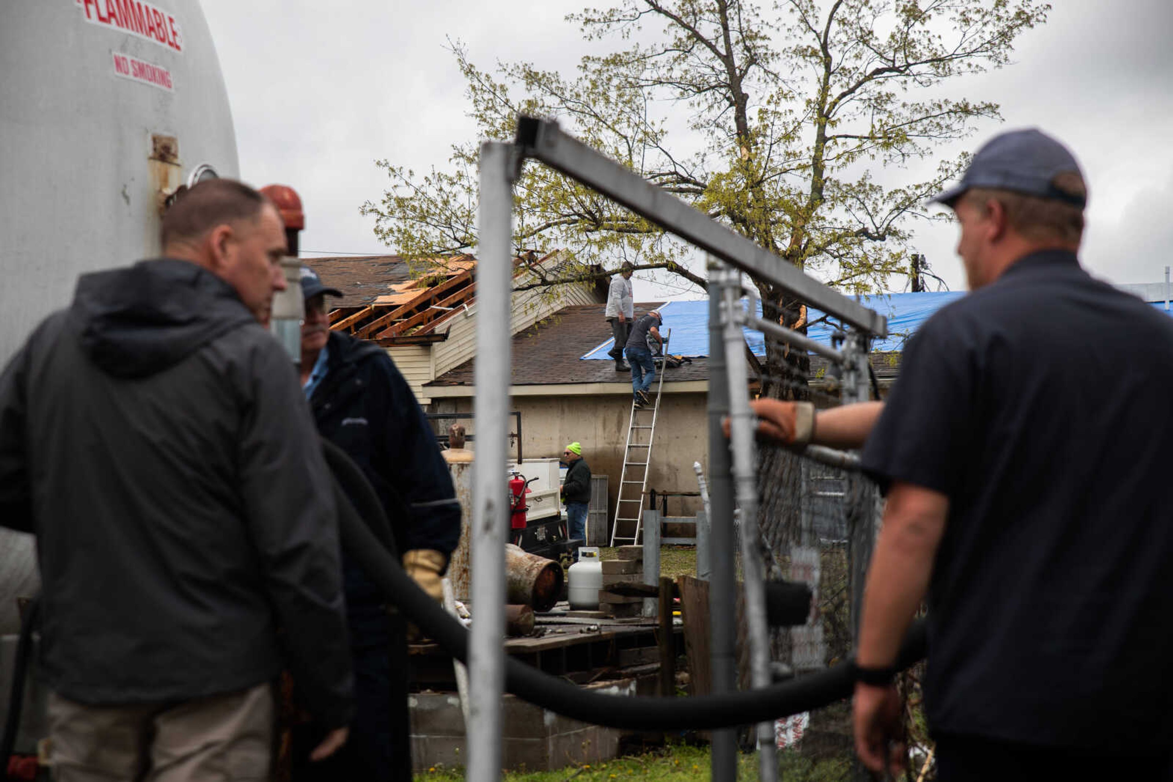 Glen Allen firefighters, M &amp; G Gas and&nbsp;the Missouri Propane Safety Commission work together to contain a leaking propane tank.