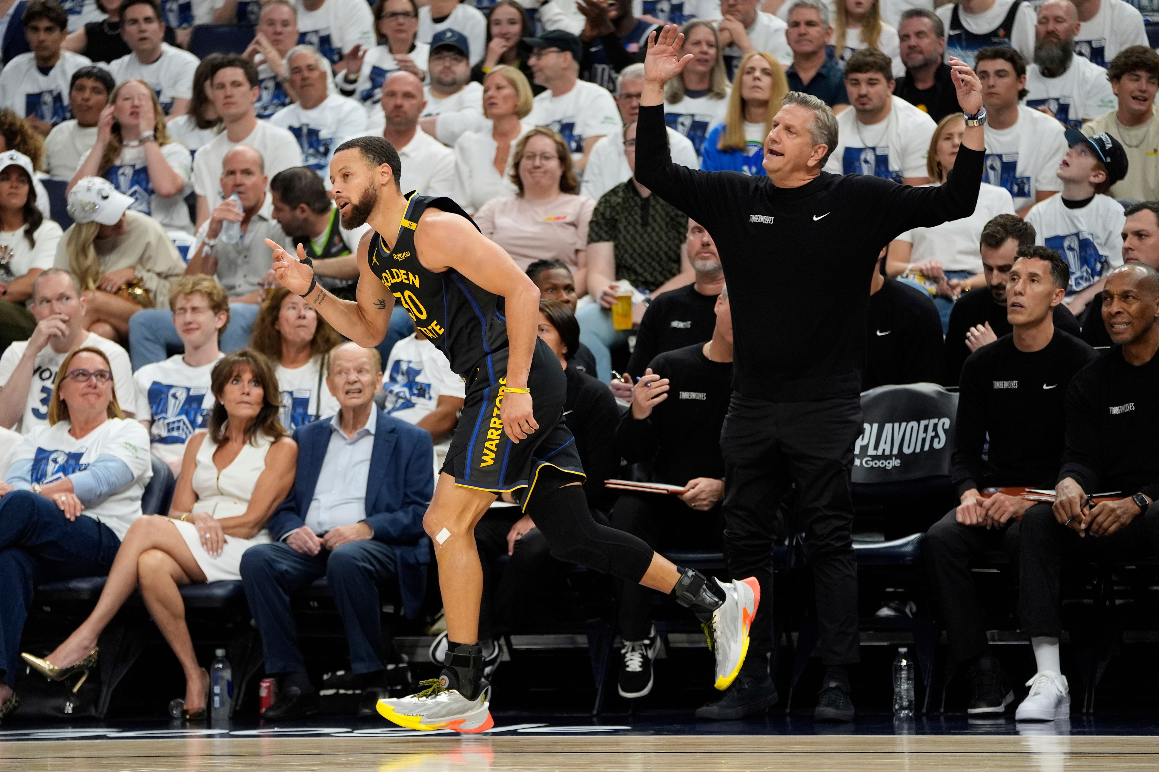 Warriors sideline Curry for at least a week with hamstring strain, putting rest of series in flux