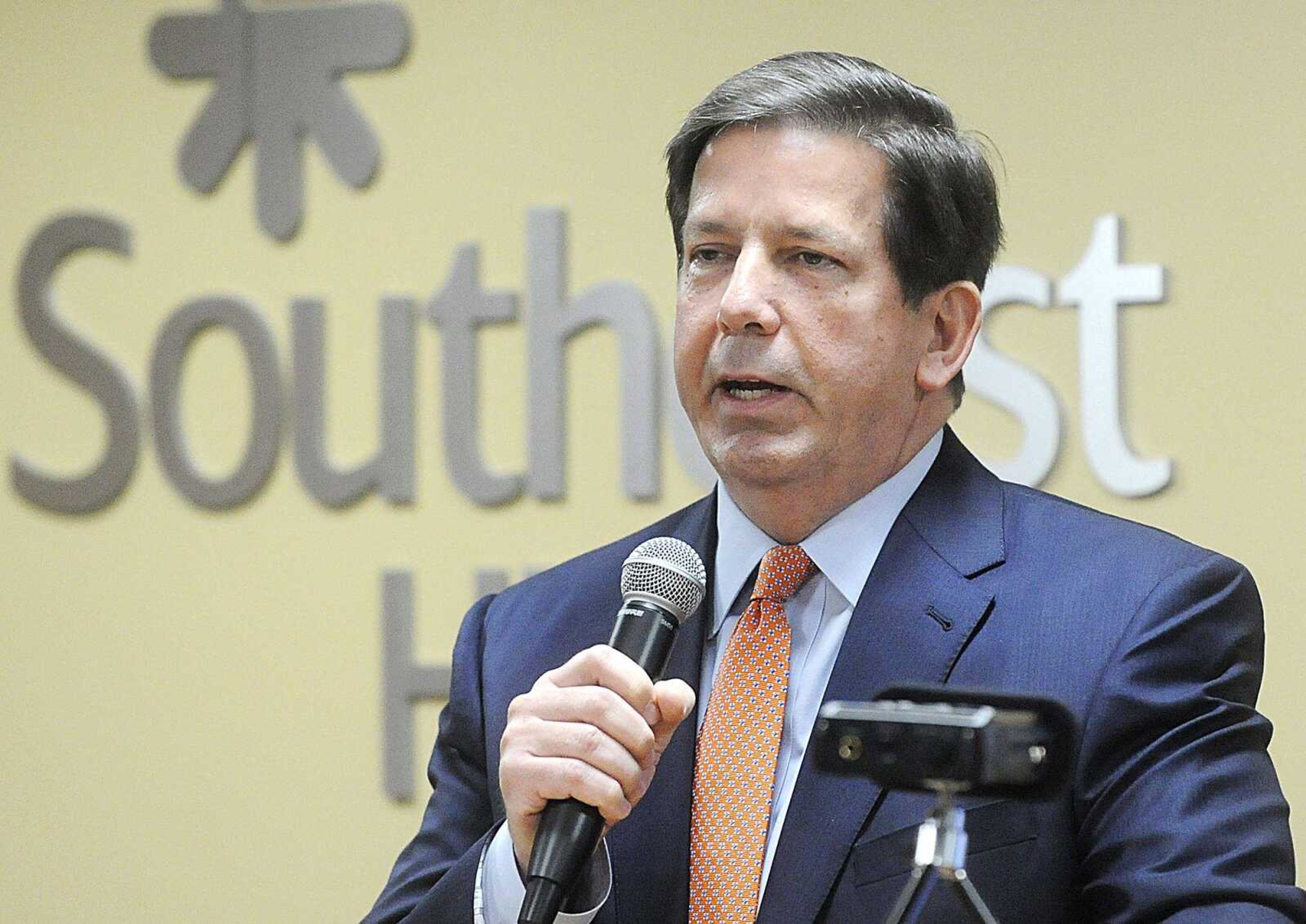 Cutline:Kenneth W. Bateman, the new president and CEO of SoutheastHEALTH, speaks at a news conference Monday afternoon, Dec. 15, 2014, in Cape Girardeau. (Laura Simon)