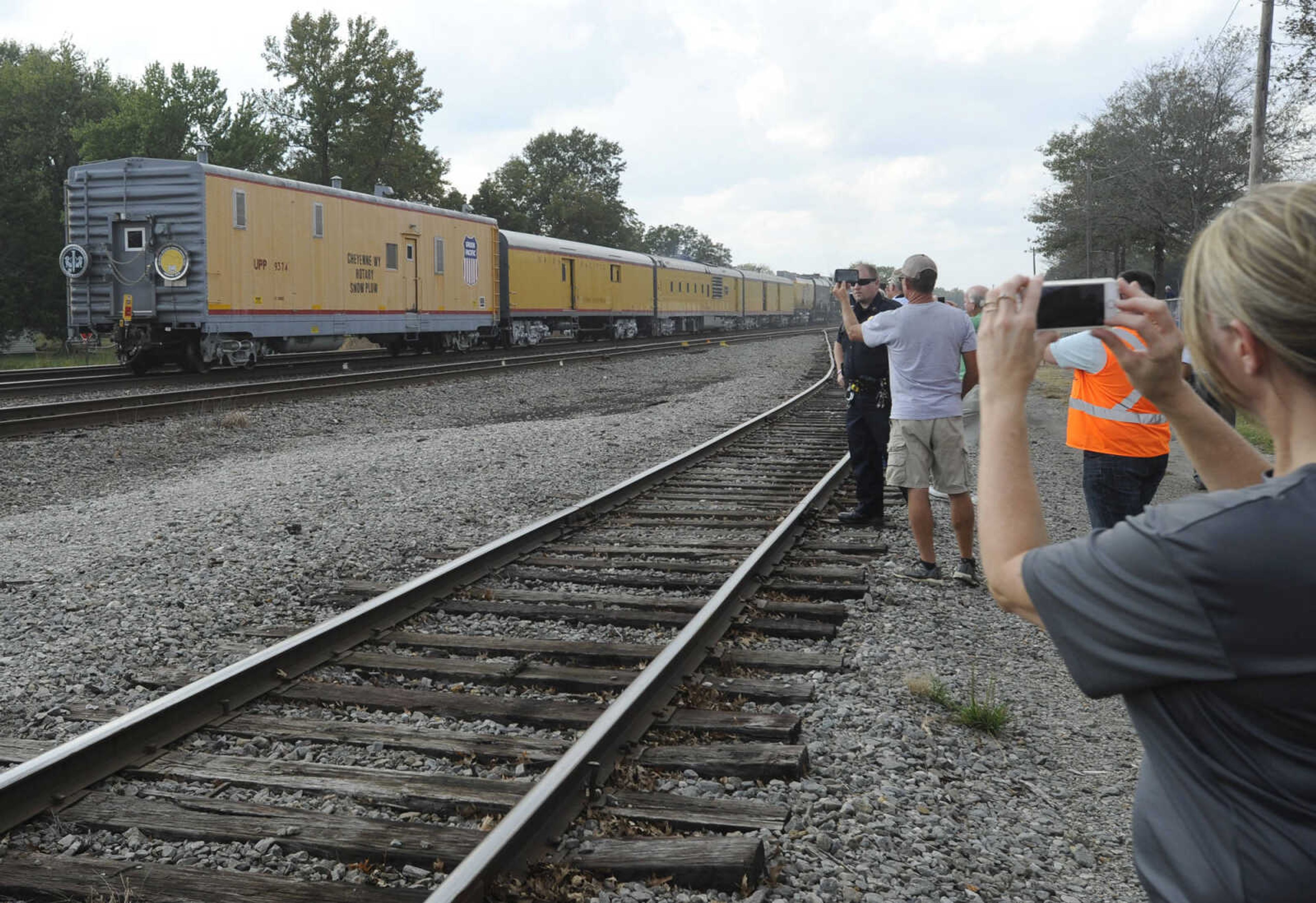 FRED LYNCH ~ flynch@semissourian.com
The Union Pacific No. 844 steam locomotive makes a brief stop Wednesday, Oct. 19, 2016 in Scott City while on its way to Memphis.