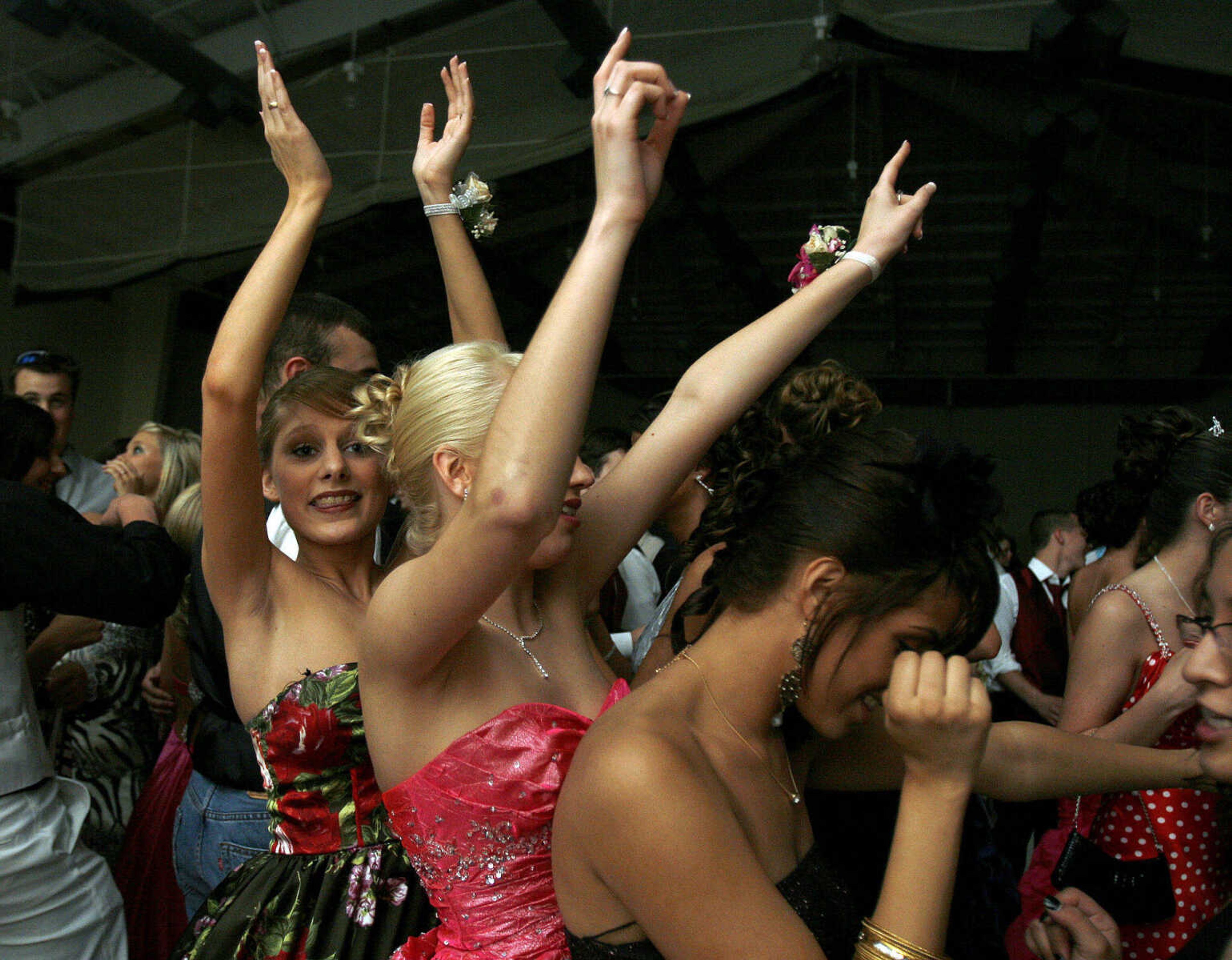 ELIZABETH DODD ~ edodd@semissourian.com
Photos from the 2009 Jackson High School Prom May 9 at the Osage Center.