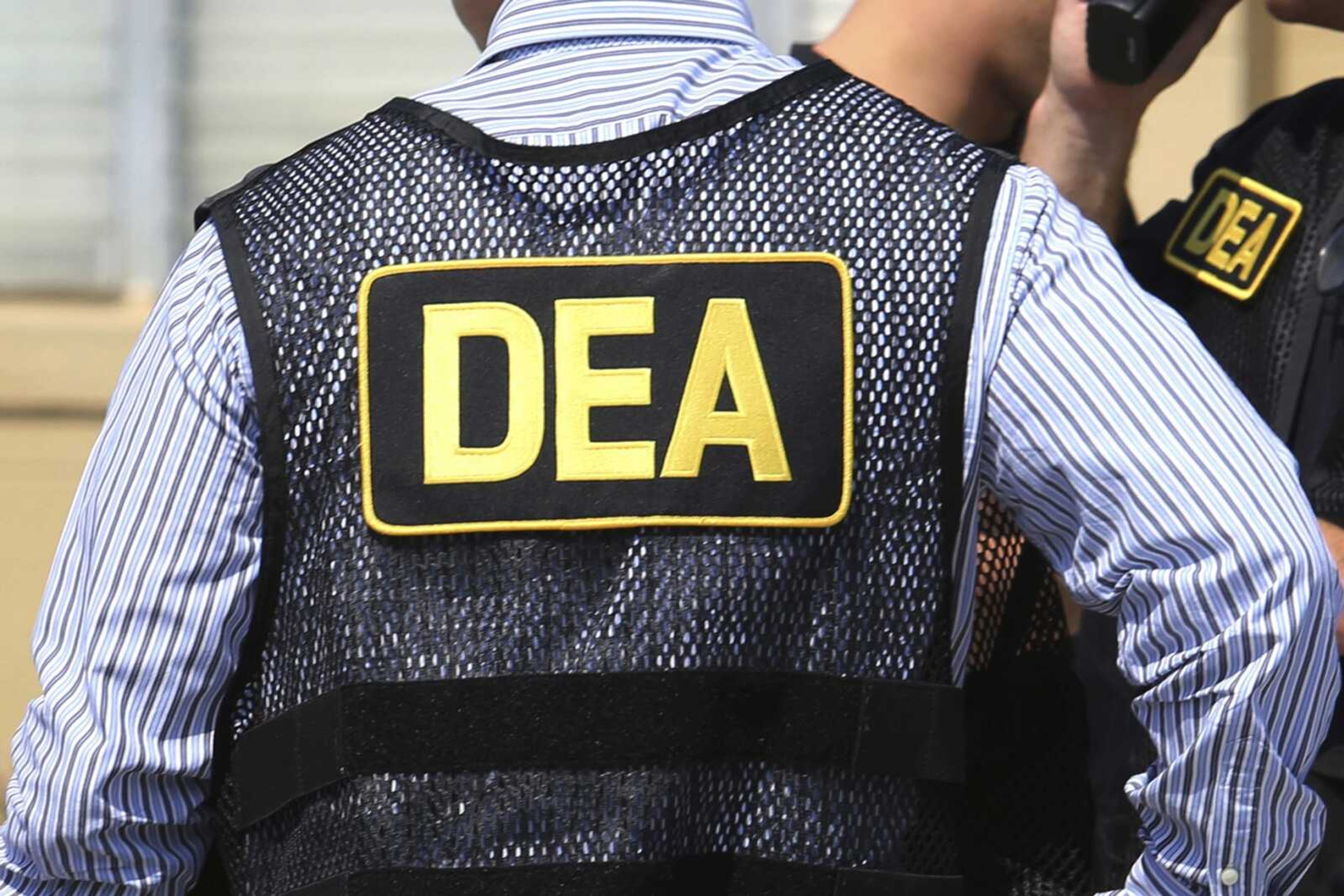 FILE - This June 13, 2016, file photo shows Drug Enforcement Administration agents in Florida. Jorge Hernandez is expected to play a key role in the October 2023 Manhattan federal trial of two veteran DEA agents charged in a $73,000 bribery conspiracy involving leaked information about ongoing drug investigations. (Joe Burbank/Orlando Sentinel via AP, File)