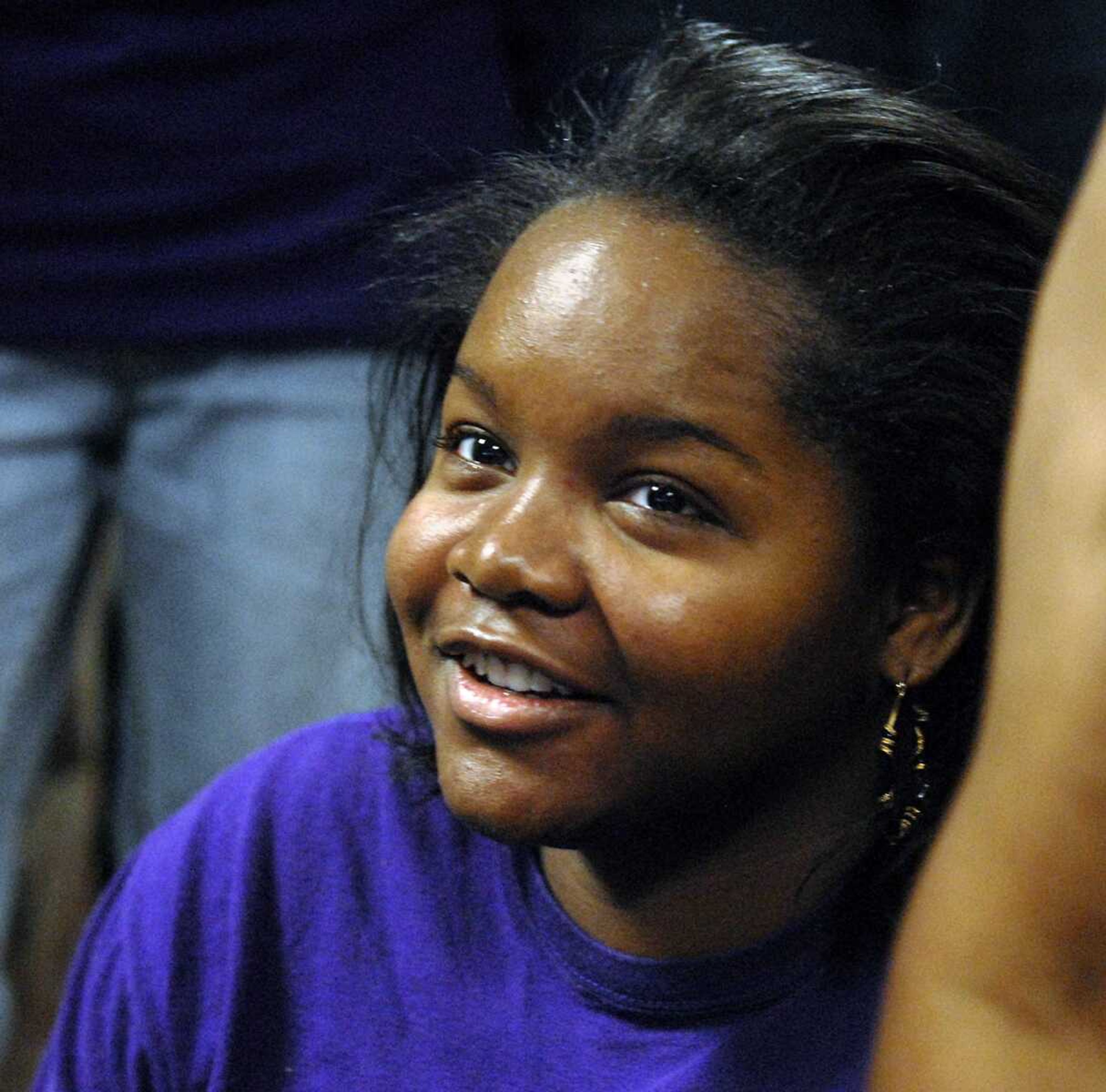 ELIZABETH DODD ~ edodd@semissourian.com
Janelle Turner, a student at Southeast Missouri, watches as John McCain congratulates Barack Obama.