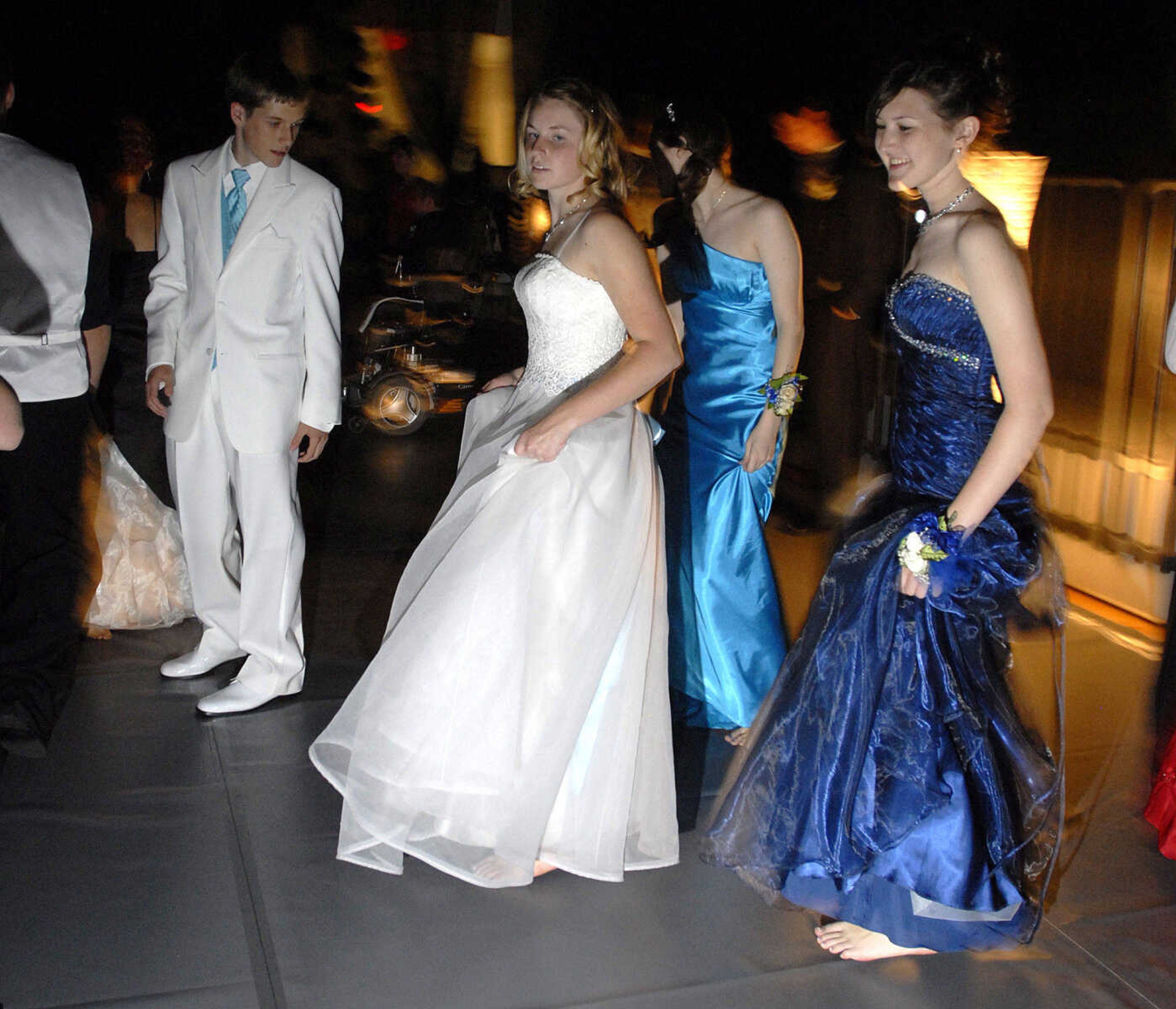 LAURA SIMON~lsimon@semissourian.com
Jackson High School Prom Saturday, May 8, 2010.