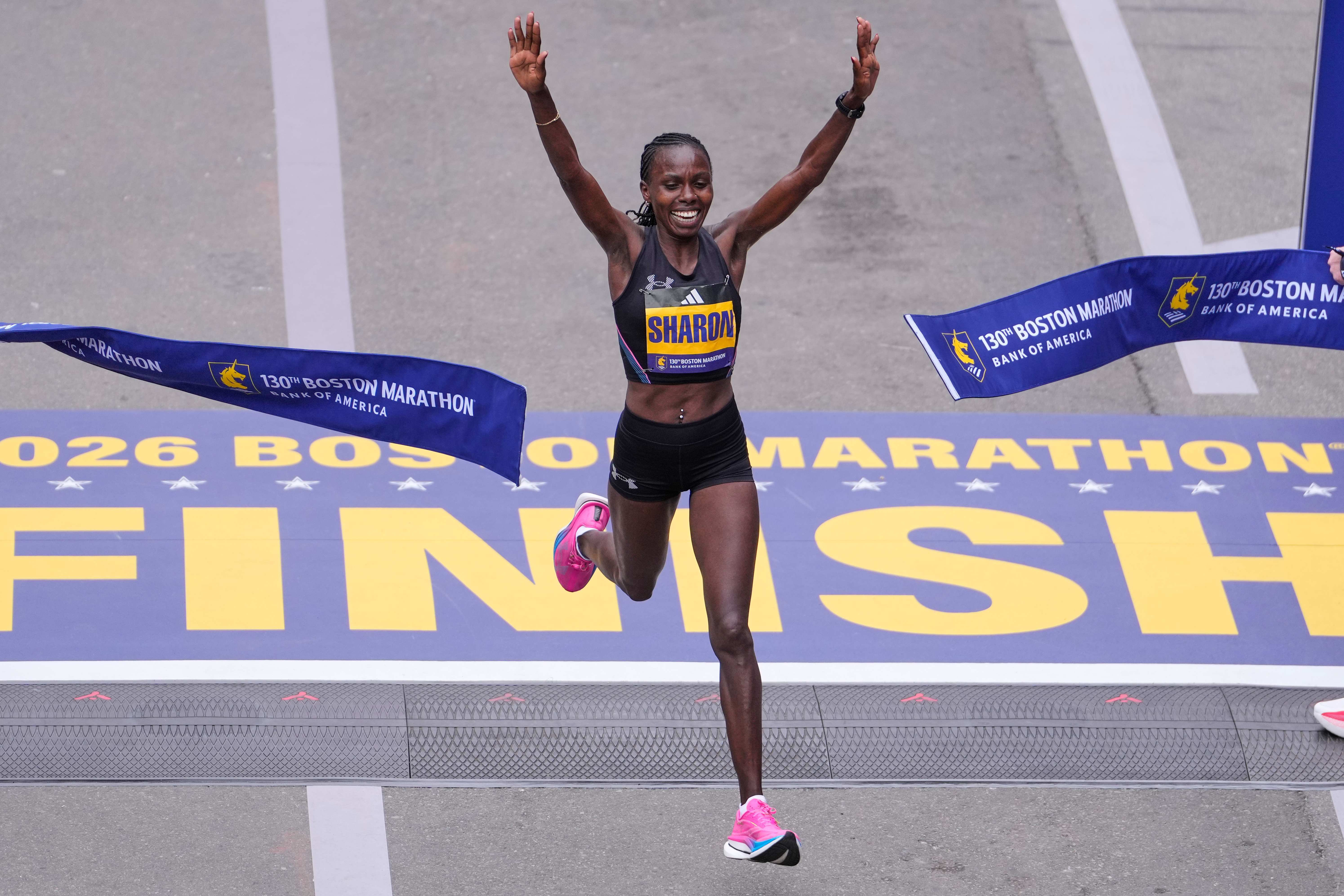 Defending champion John Korir breaks Boston Marathon record