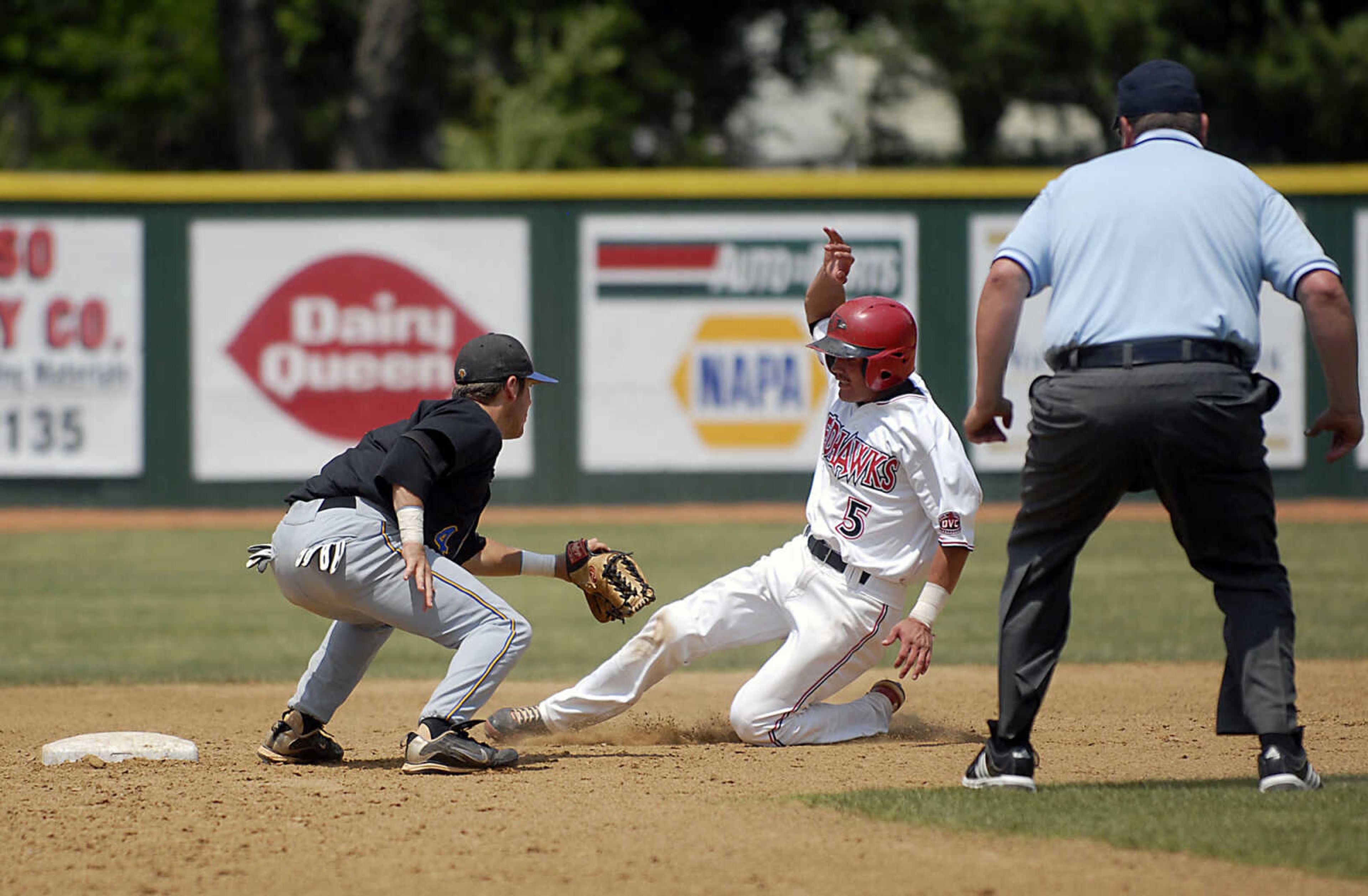 KIT DOYLE ~ kdoyle@semissourian.com
Morehead State's Travis Redmon tags out Tony Spencer while trying to steal second base Friday, May 15, 2009, at Capaha Field.