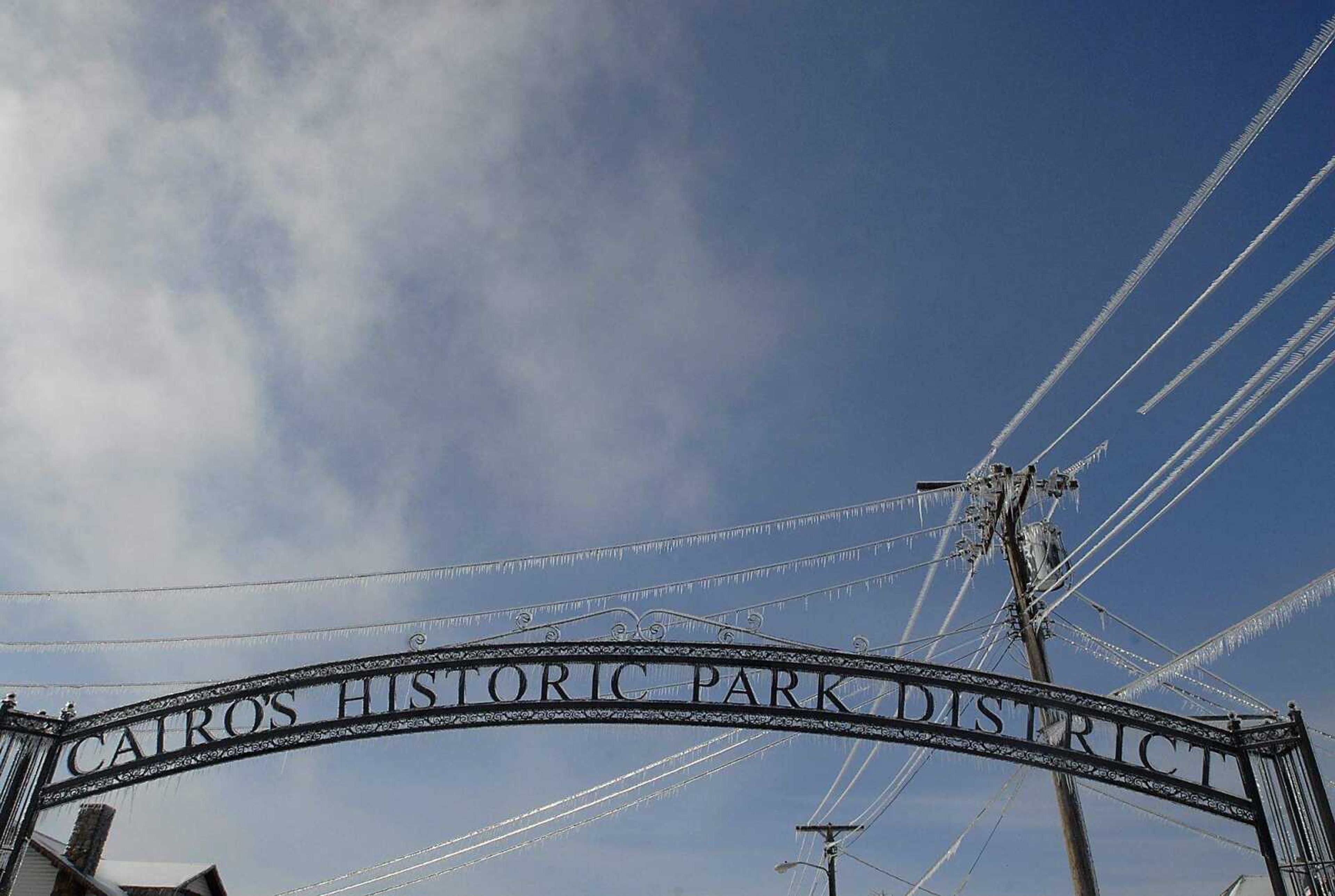 KIT DOYLE ~ kdoyle@semissourian.com
The ice-laden entrance to Cairo's Historic Park District.