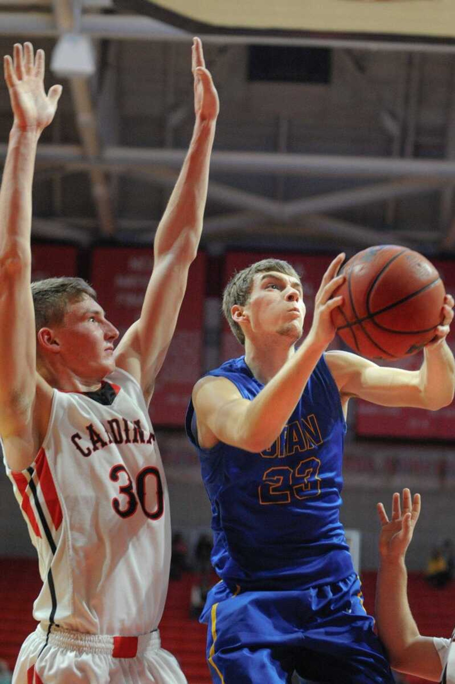 Oran's Max Priggel navigates to the hoop past Woodland defense during the second quarter in a first-round game of the Southeast Missourian Christmas Tournament Saturday, Dec. 26, 2015 at the Show Me Center. (Glenn Landberg)