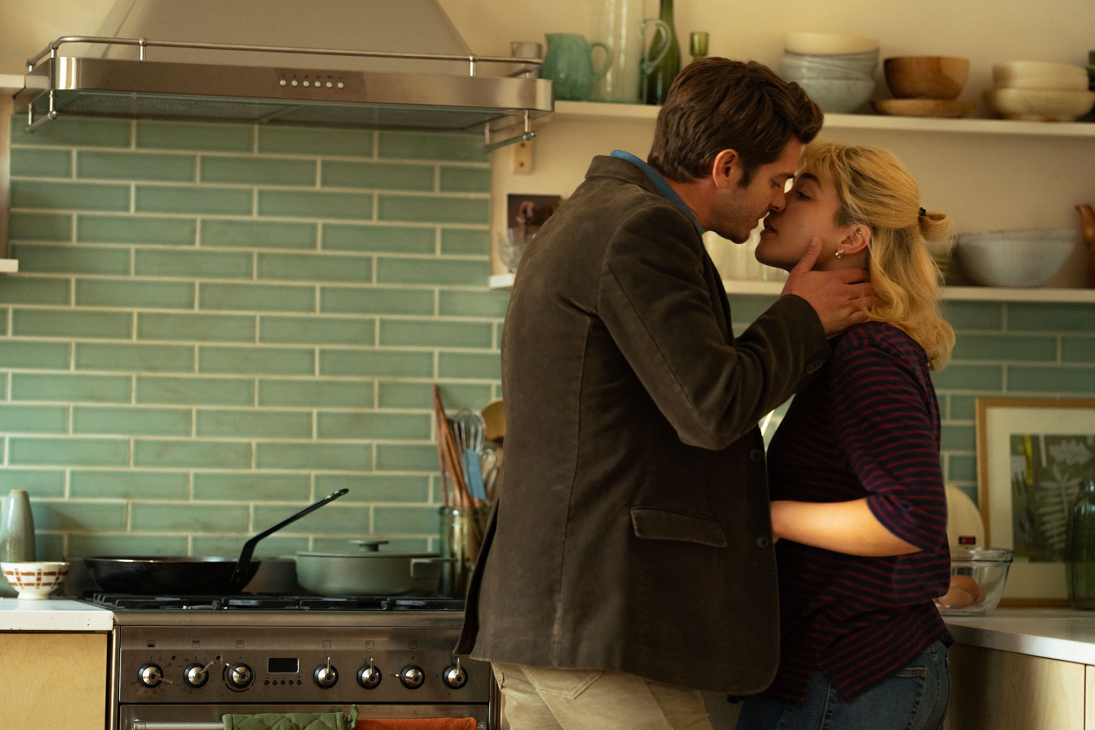 Movie Review: Life flies by in Florence Pugh, Andrew Garfield romance ‘We Live In Time’