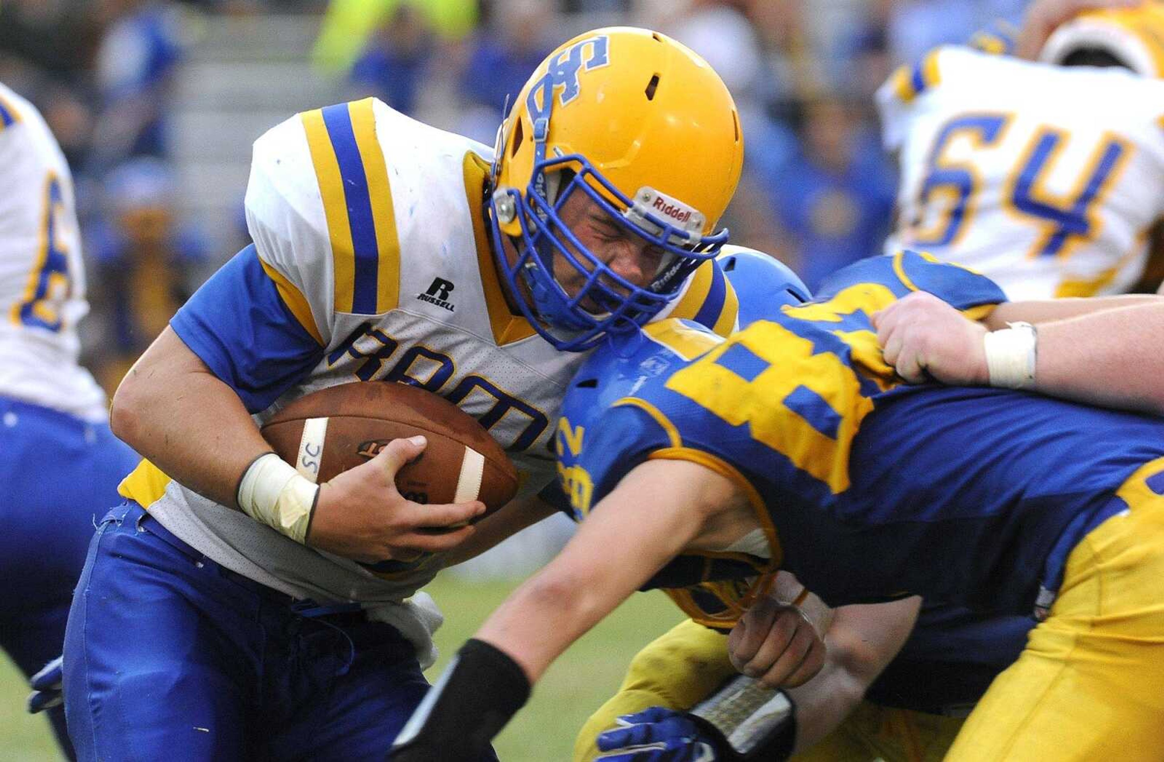 Scott City's Braden Cox carries the ball against St. Vincent during the first quarter Friday, Aug. 26, 2016 in Perryville, Missouri.