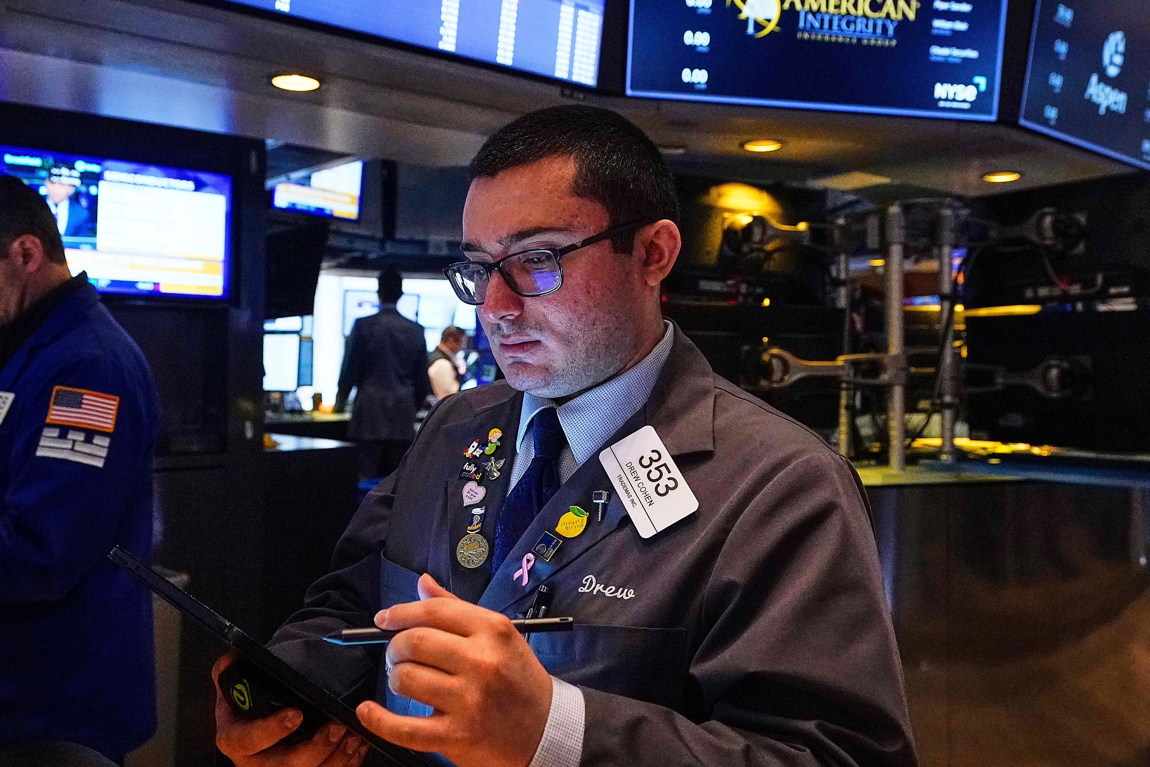 Asian stocks are mixed after hopes for China-US talks, trade deal with the UK lift Wall Street