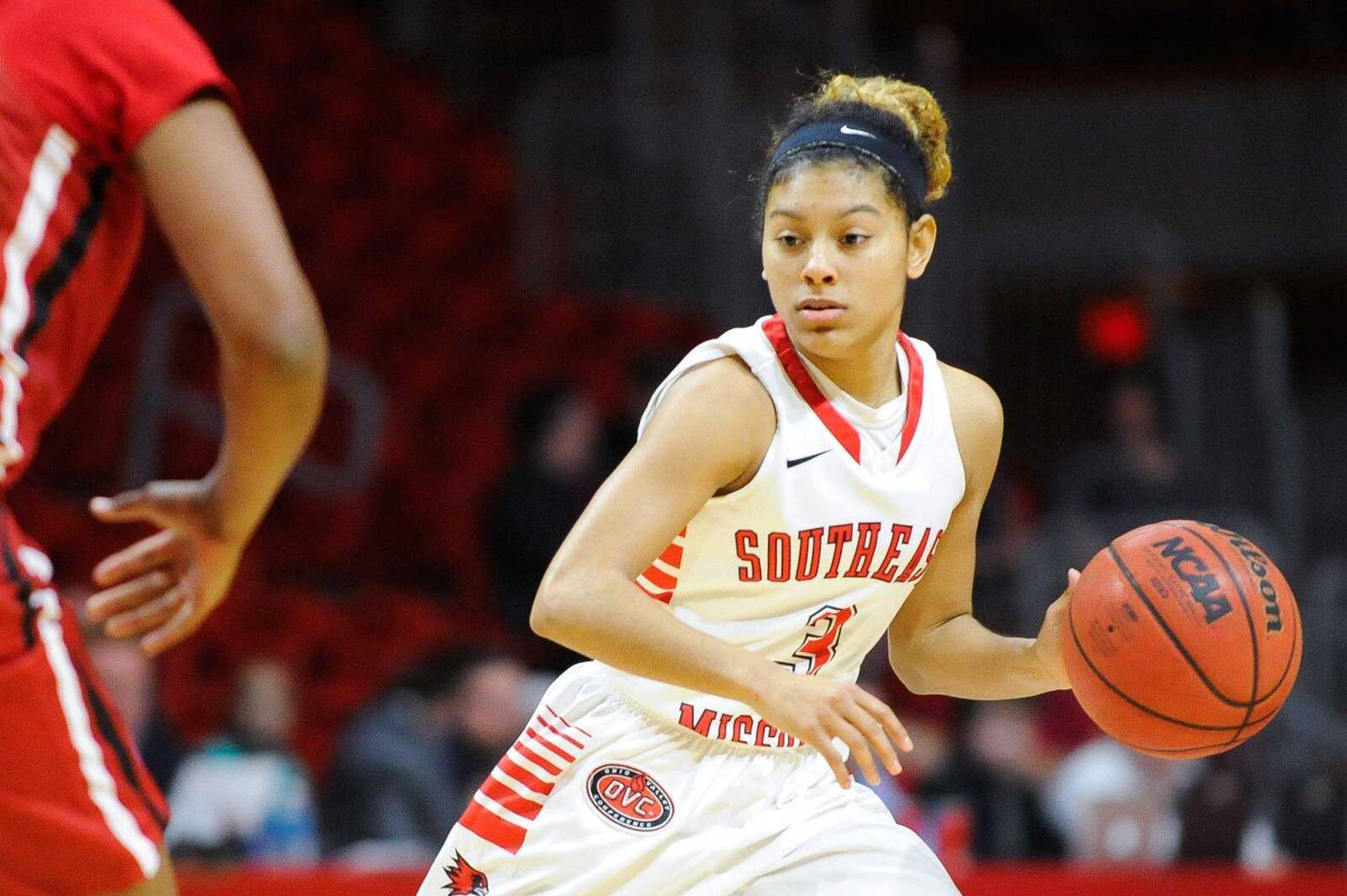 Southeast Missouri State's Adrianna Murphy moves down the court in the first quarter against Austin Peay Saturday, Jan. 30, 2016 at the Show Me Center.