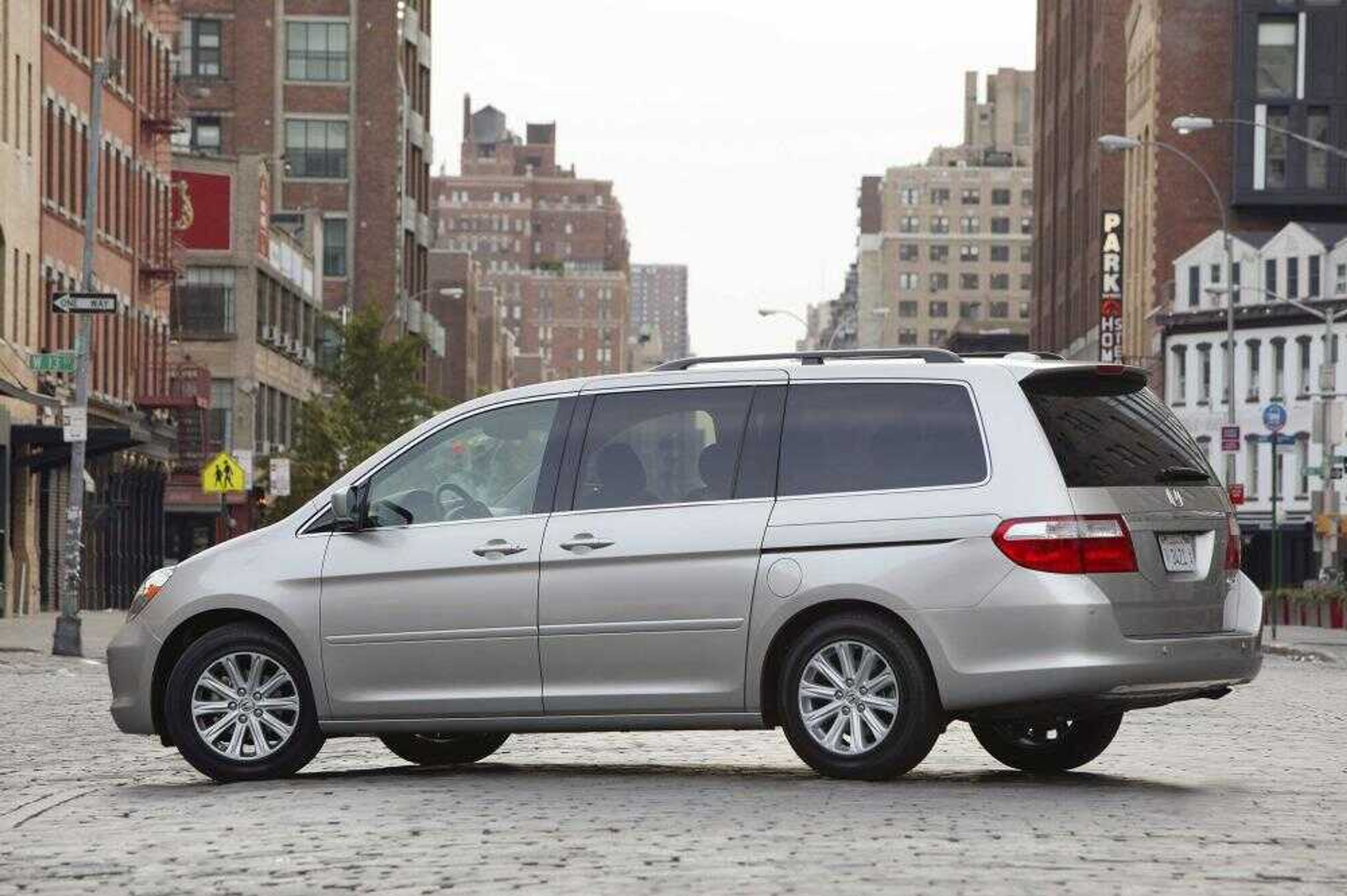 The 2007 Honda Odyssey has many good features, but they do come at a price. (Associated Press)