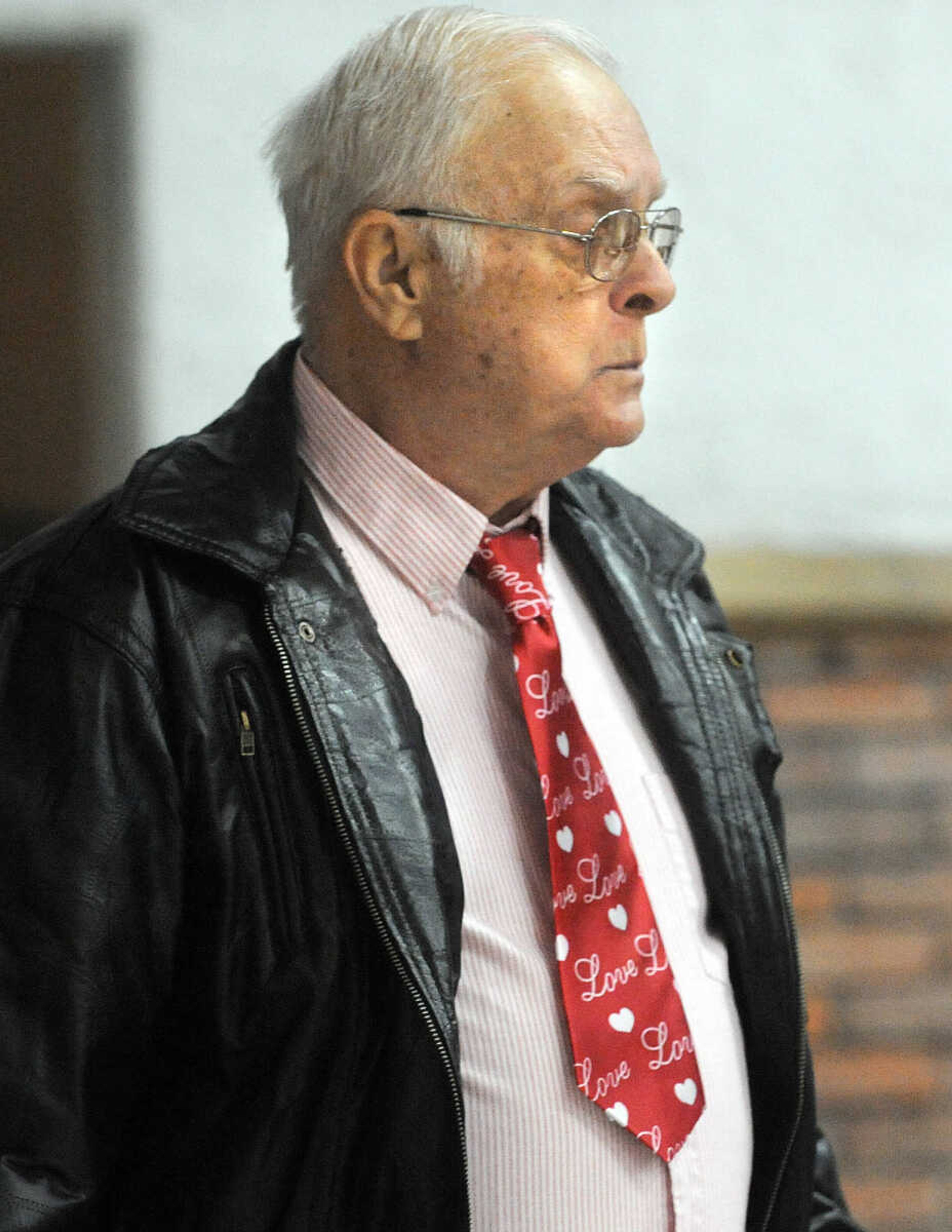 LAURA SIMON ~ lsimon@semissourian.com

Couples married 50 years or more gather inside the Arena Building, Friday, Feb. 14, 2014, for the annual Seniors' Valentine's Party. The annual  party, presented by Schnucks and News Radio 960 KZIM, featured music from Mike Dumey and Robyn Hosp.